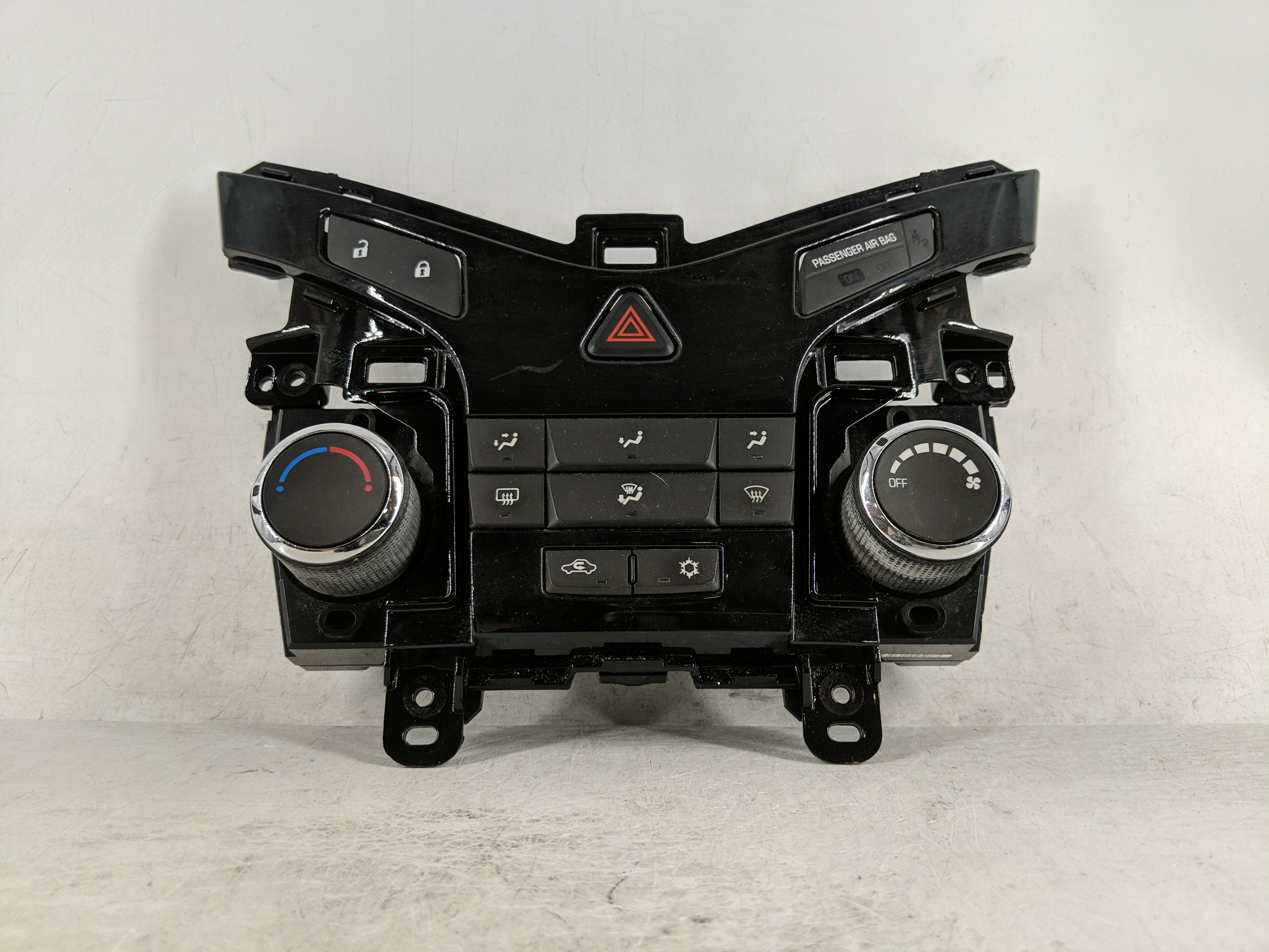 Picture of 2012-2016 Chevrolet Cruze Ac Heater Climate Control 95146207 1189113