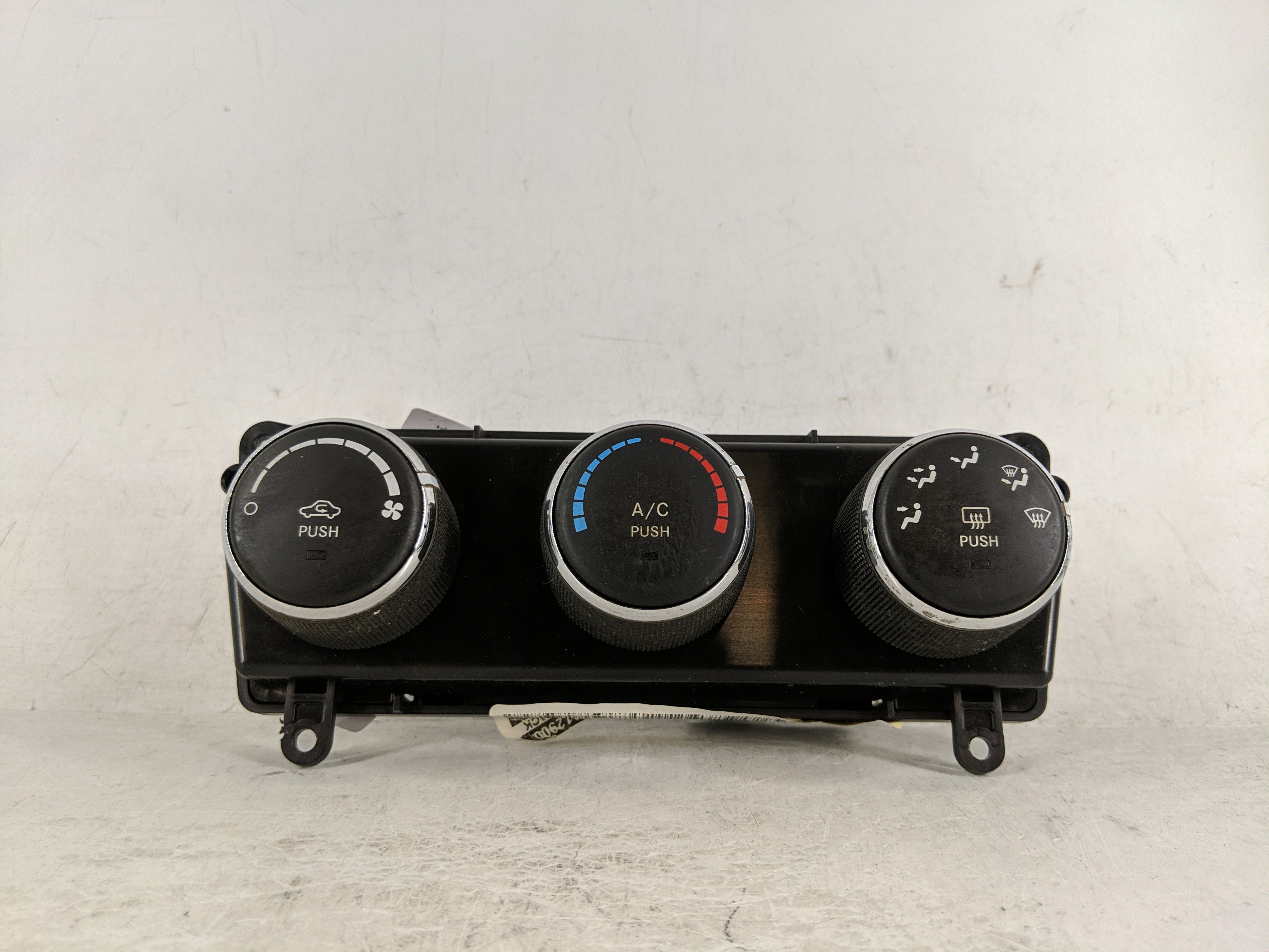 Jeep Compass Ac Heater Climate Control 68044102ab 1189114 - Oemusedautoparts1.com