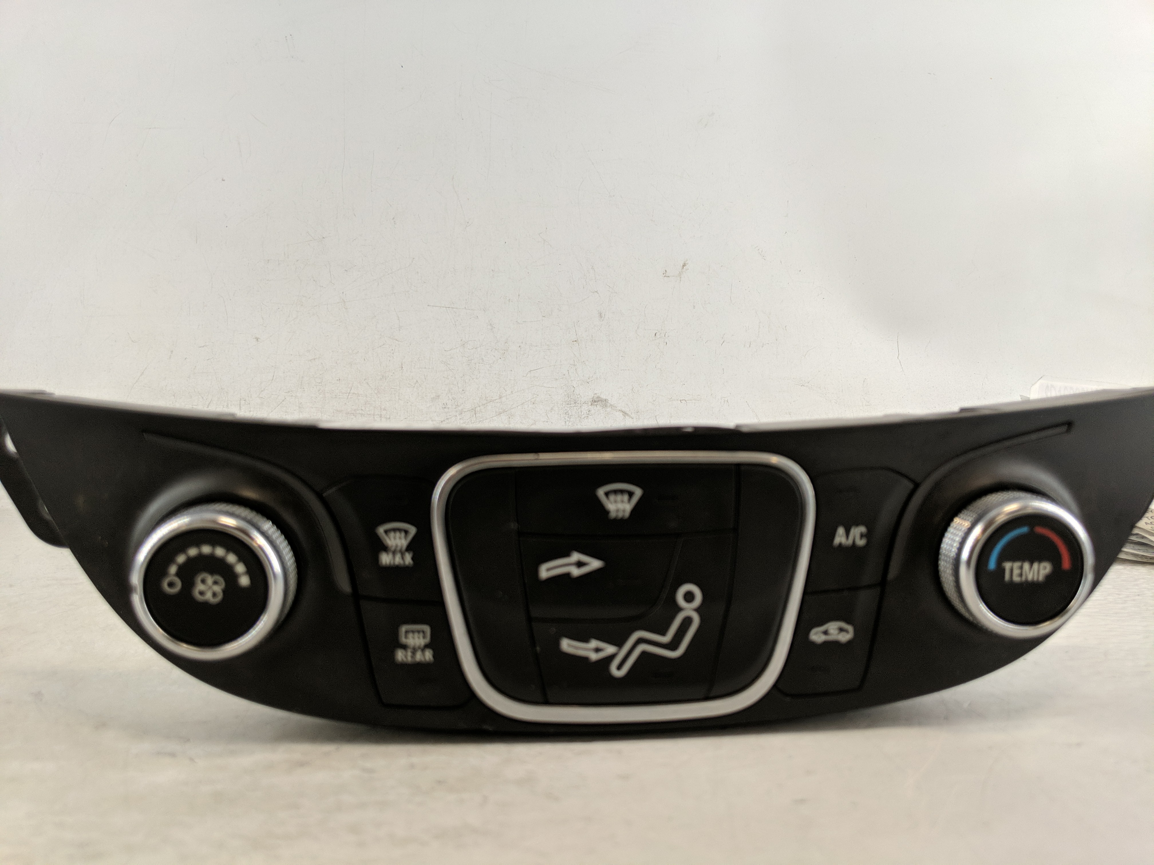 2019-2021 Chevrolet Malibu Ac Heater Climate Control 84426651 1189115 - Oemusedautoparts1.com