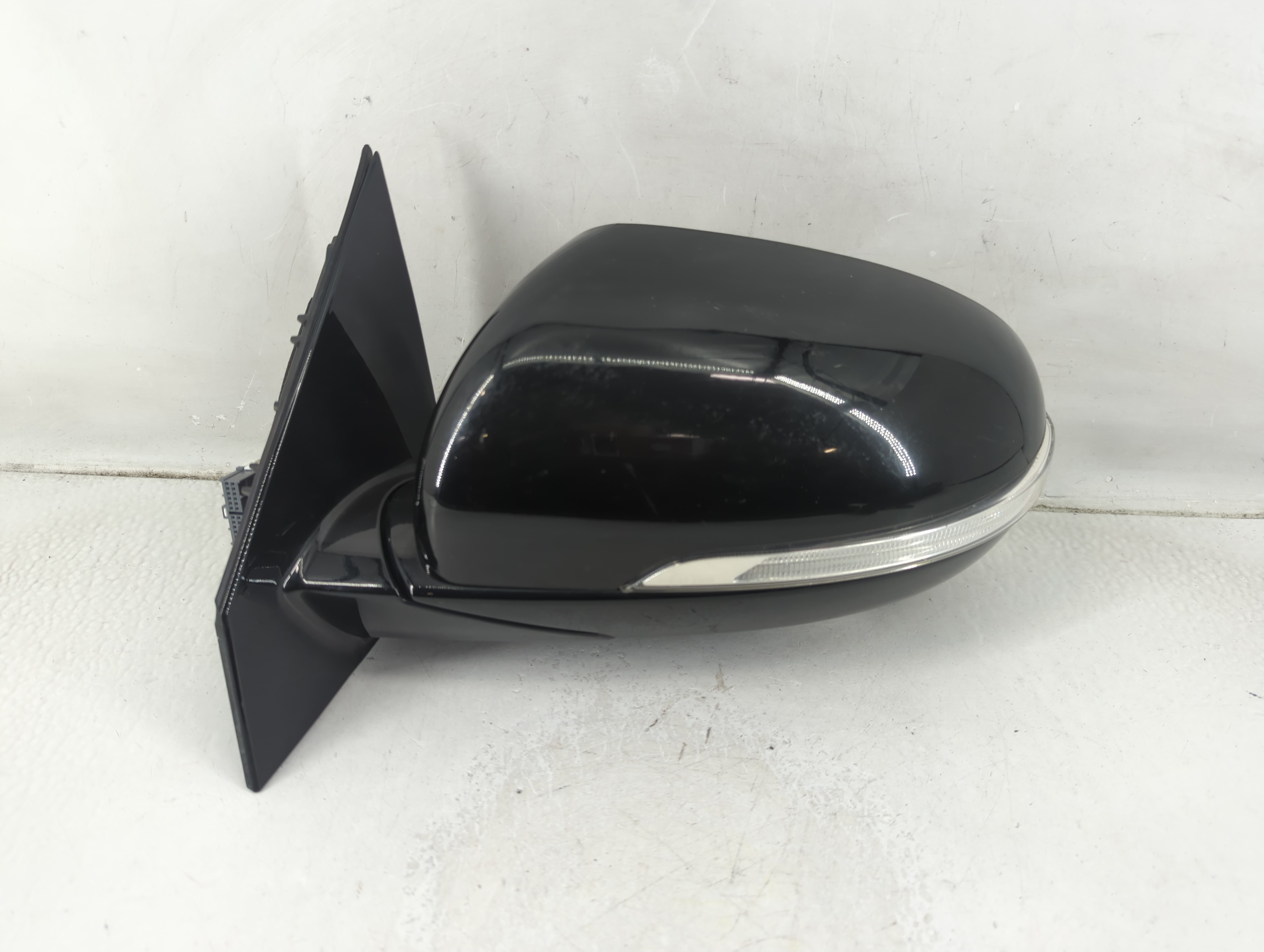Picture of 2016-2020 Kia Sorento Driver Left Side View Power Door Mirror Black 1189180