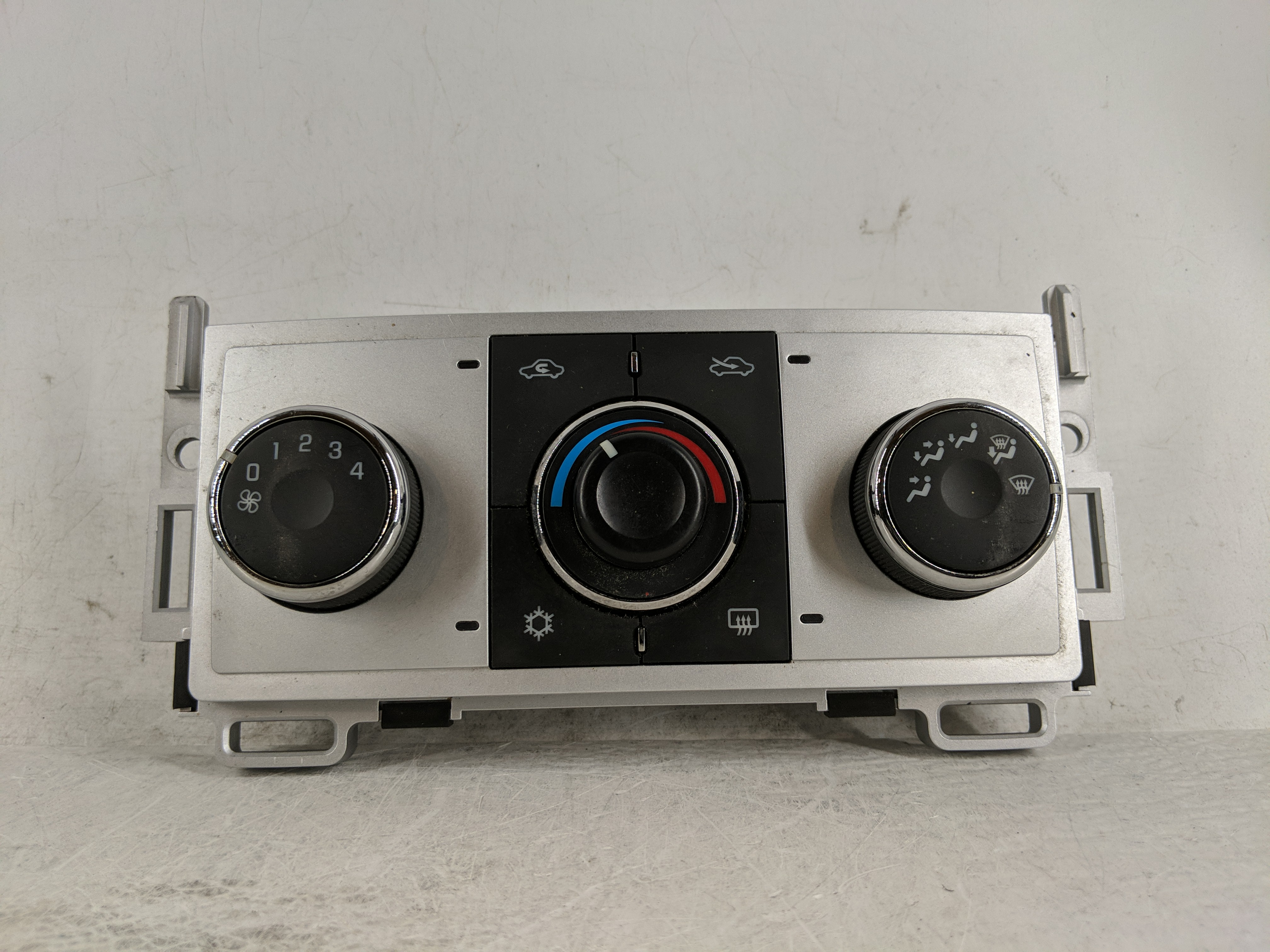 Picture of 2008-2012 Chevrolet Malibu Ac Heater Climate Control 28272781 1189185