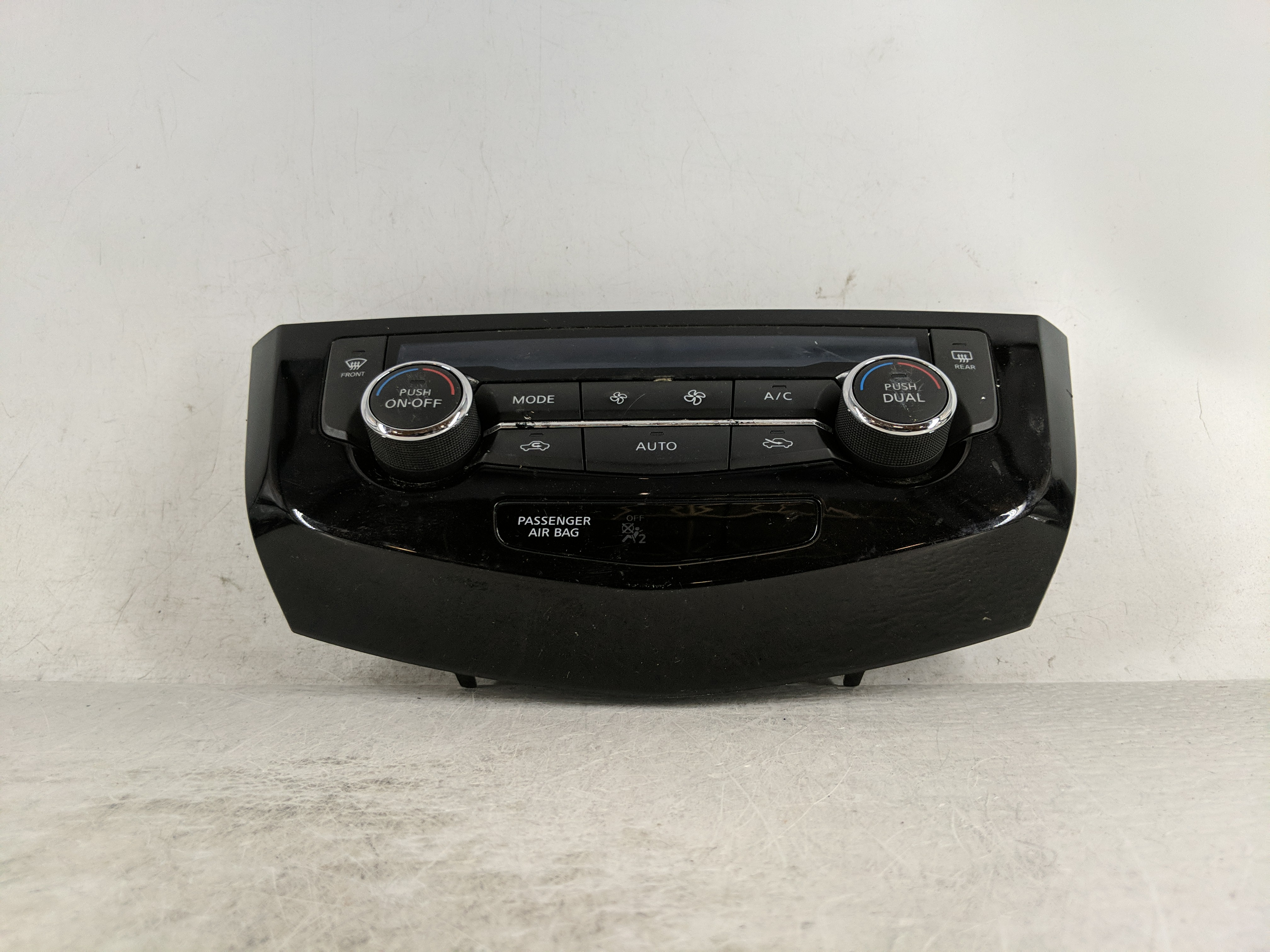 Picture of 2017-2020 Nissan Rogue Ac Heater Climate Control 27500 7fe0a 1189186