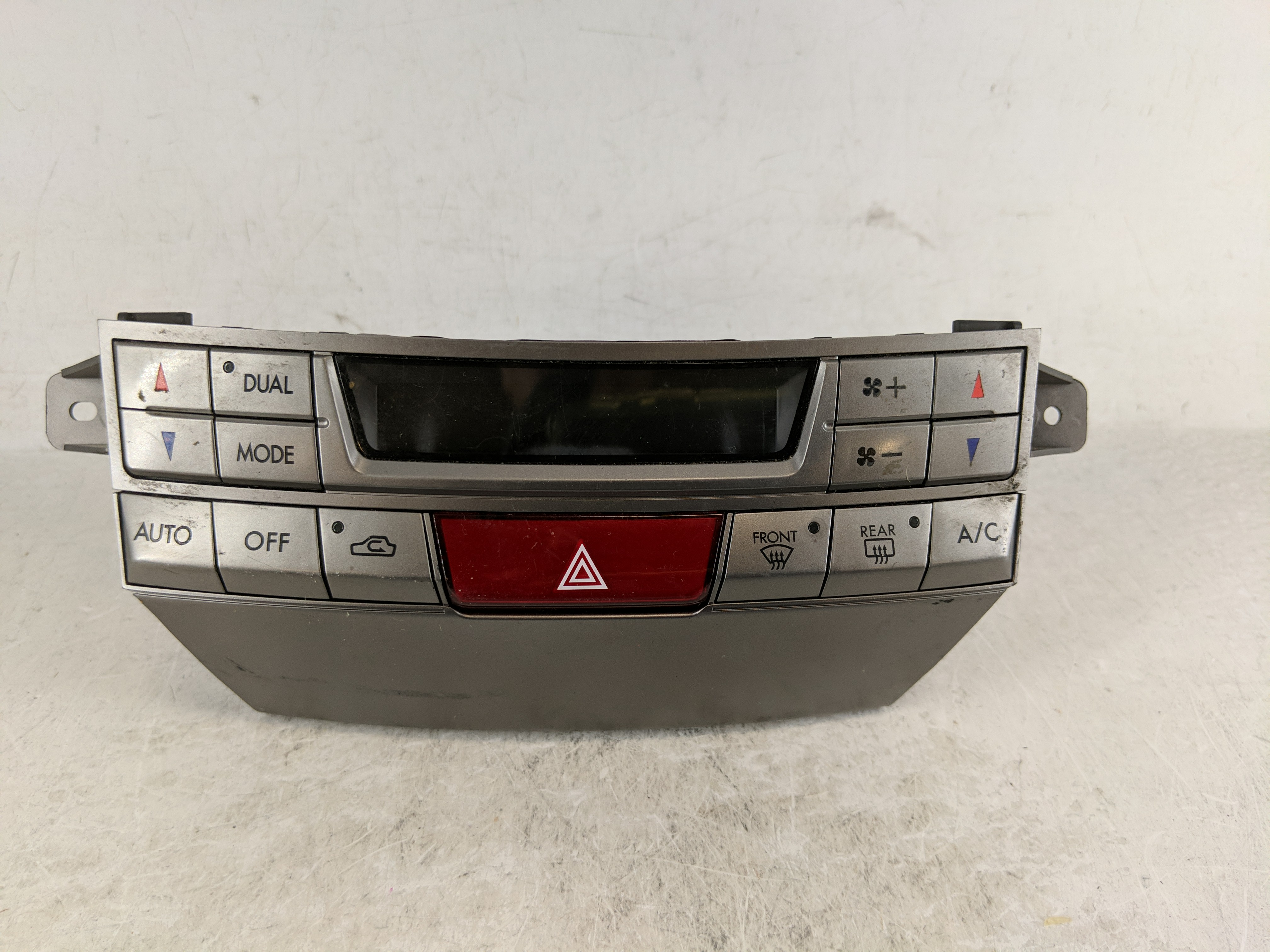Picture of 2010-2014 Subaru Legacy Ac Heater Climate Control 72311aj03a 1189196