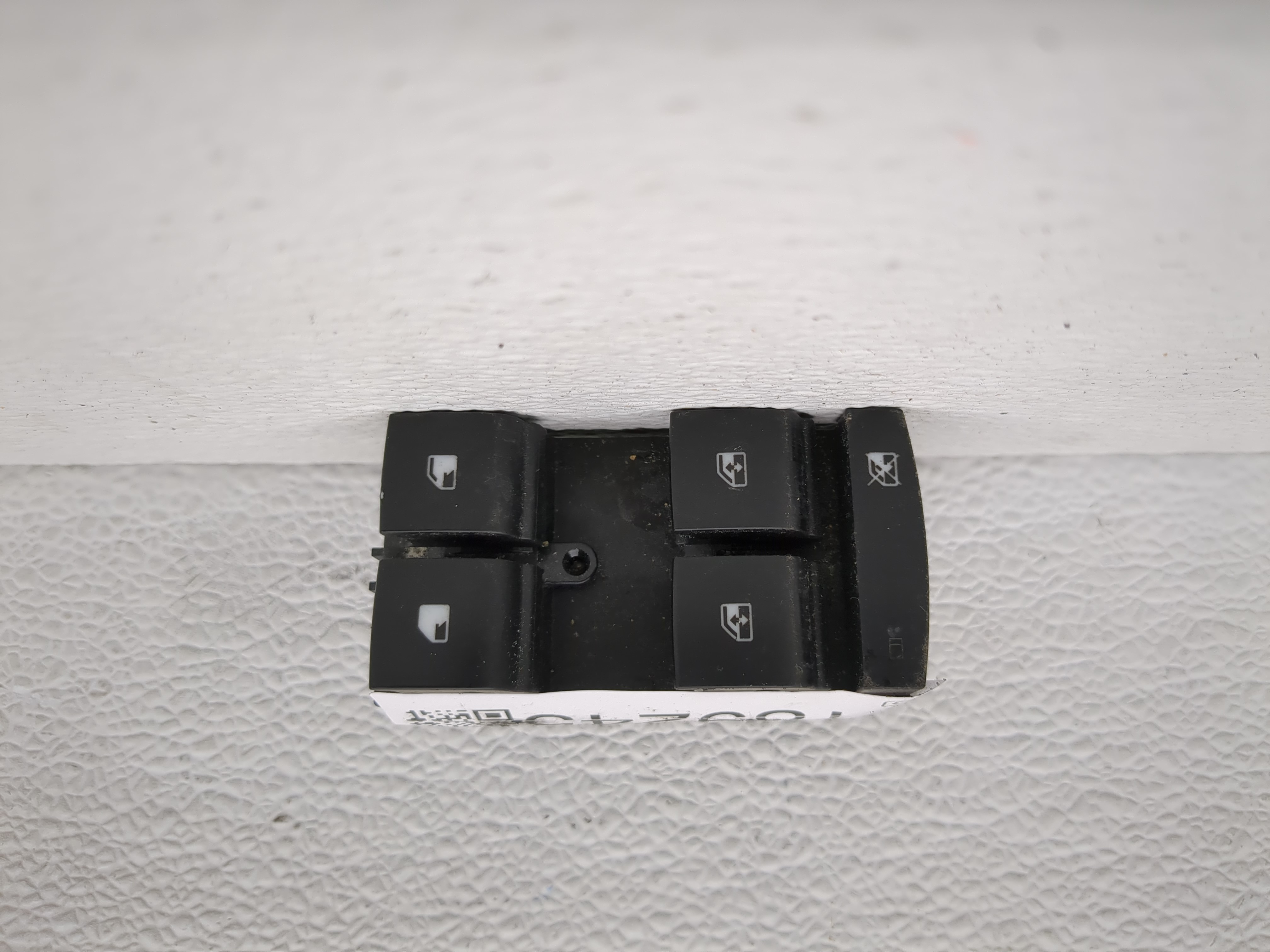 Picture of 2015-2017 Buick Verano Driver Left Door Master Power Window Switch 1189245