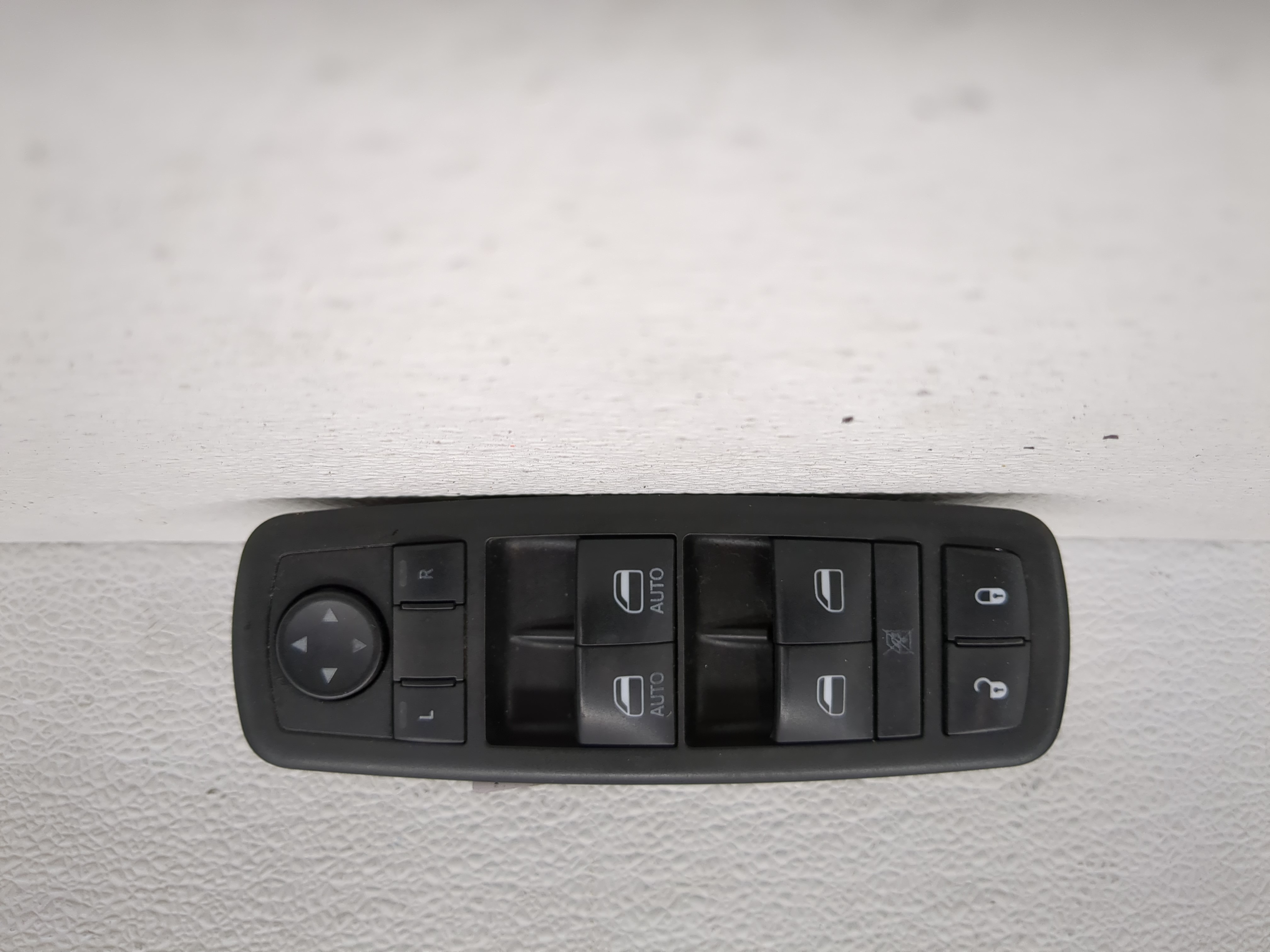 Picture of 2012 Chrysler Town & Country Driver Left Door Master Power Window Switch 1189250