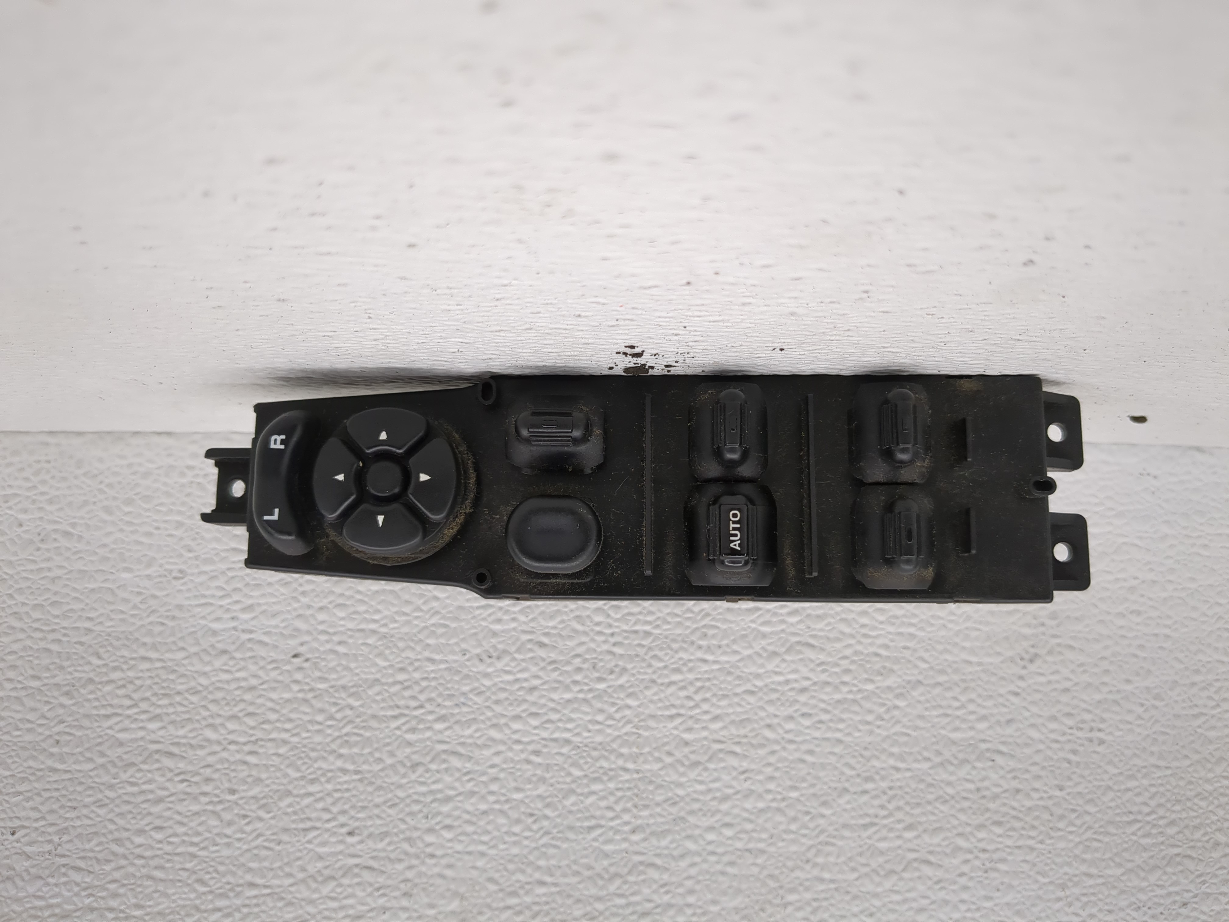 Picture of 1997-2001 Jeep Cherokee Driver Left Door Master Power Window Switch 1189281