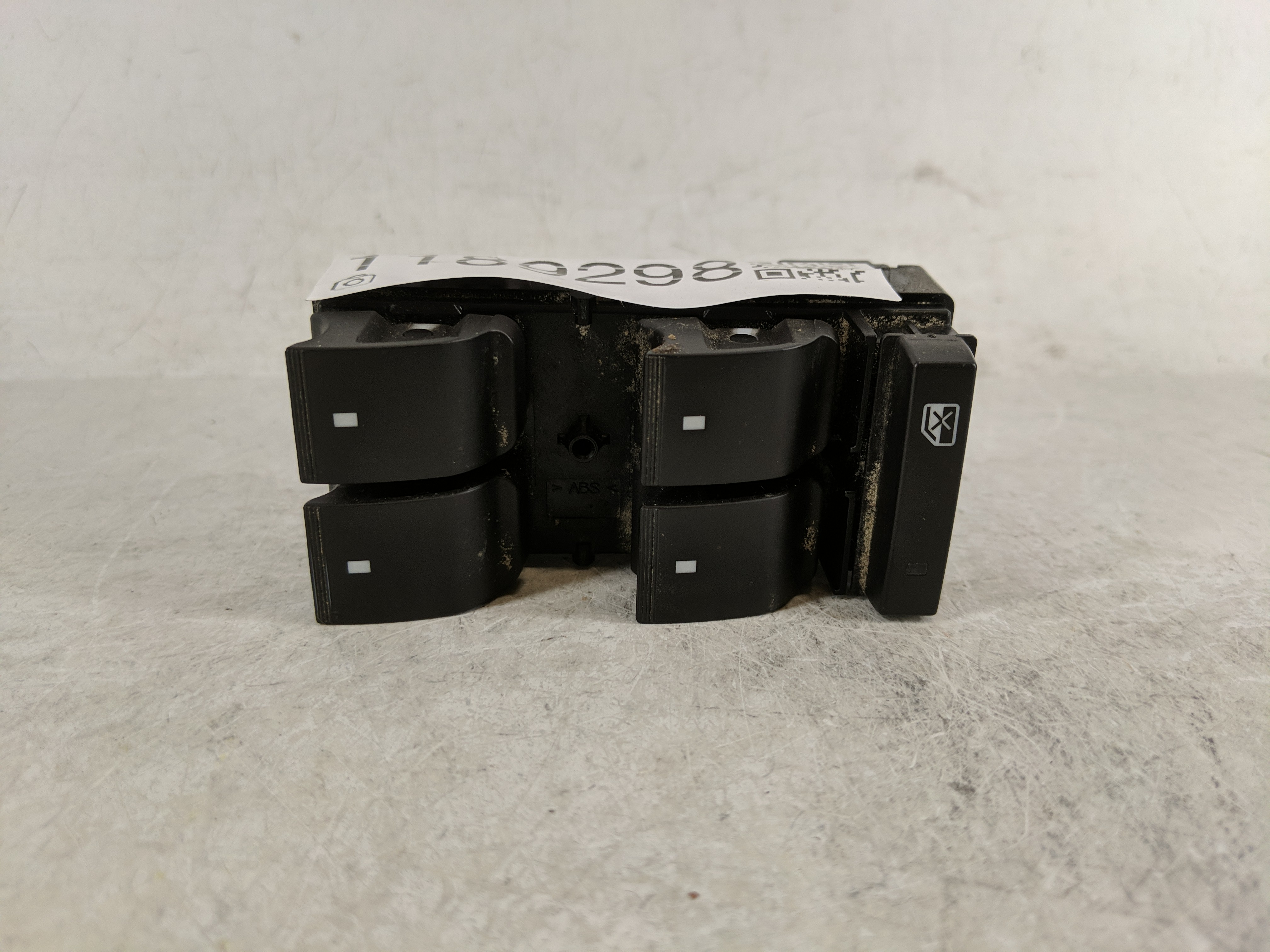 Picture of 2009-2017 Chevrolet Traverse Driver Left Door Master Power Window Switch 1189298