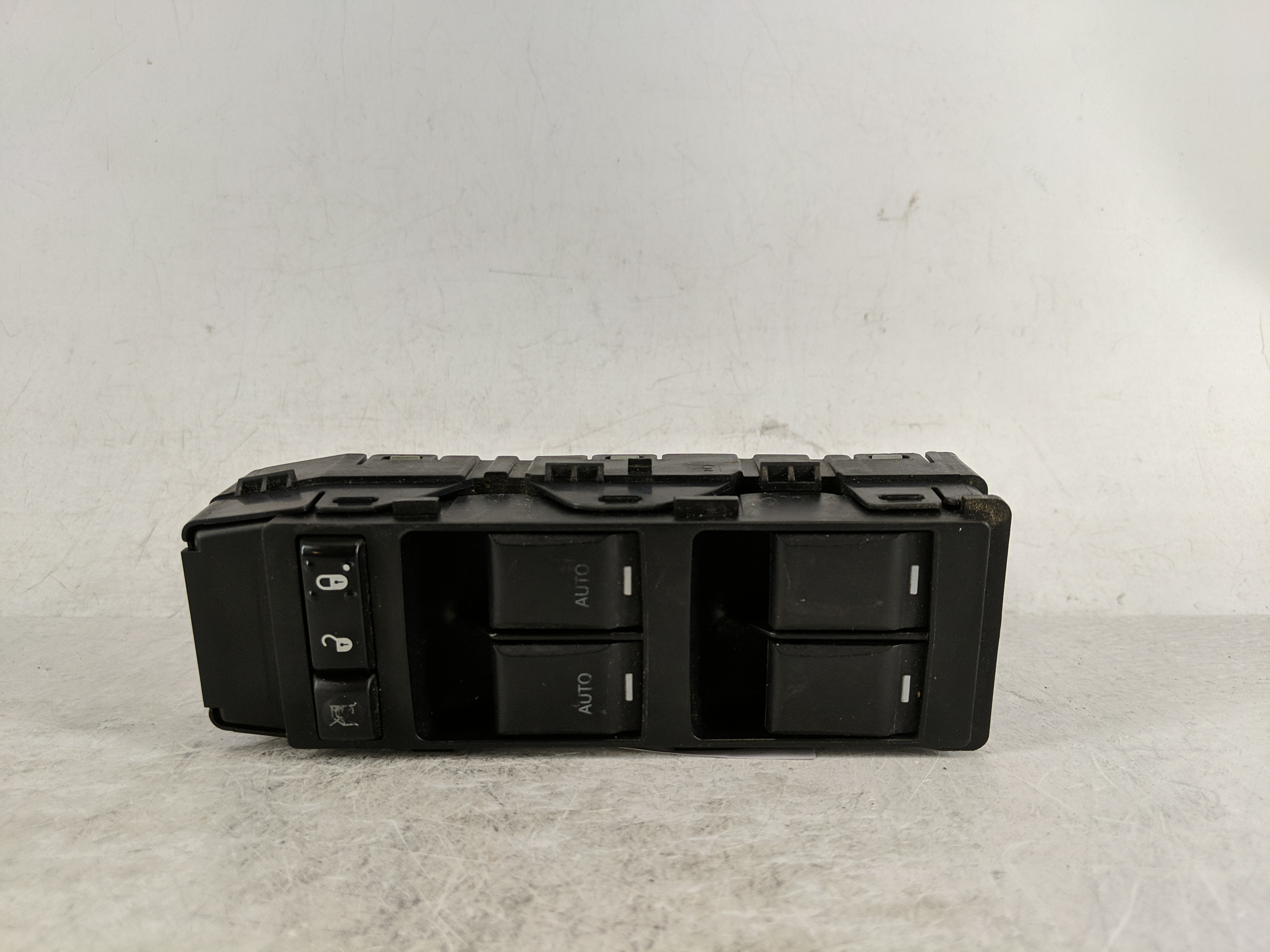 Picture of 2006 Jeep Grand Cherokee Driver Left Door Master Power Window Switch 1189315