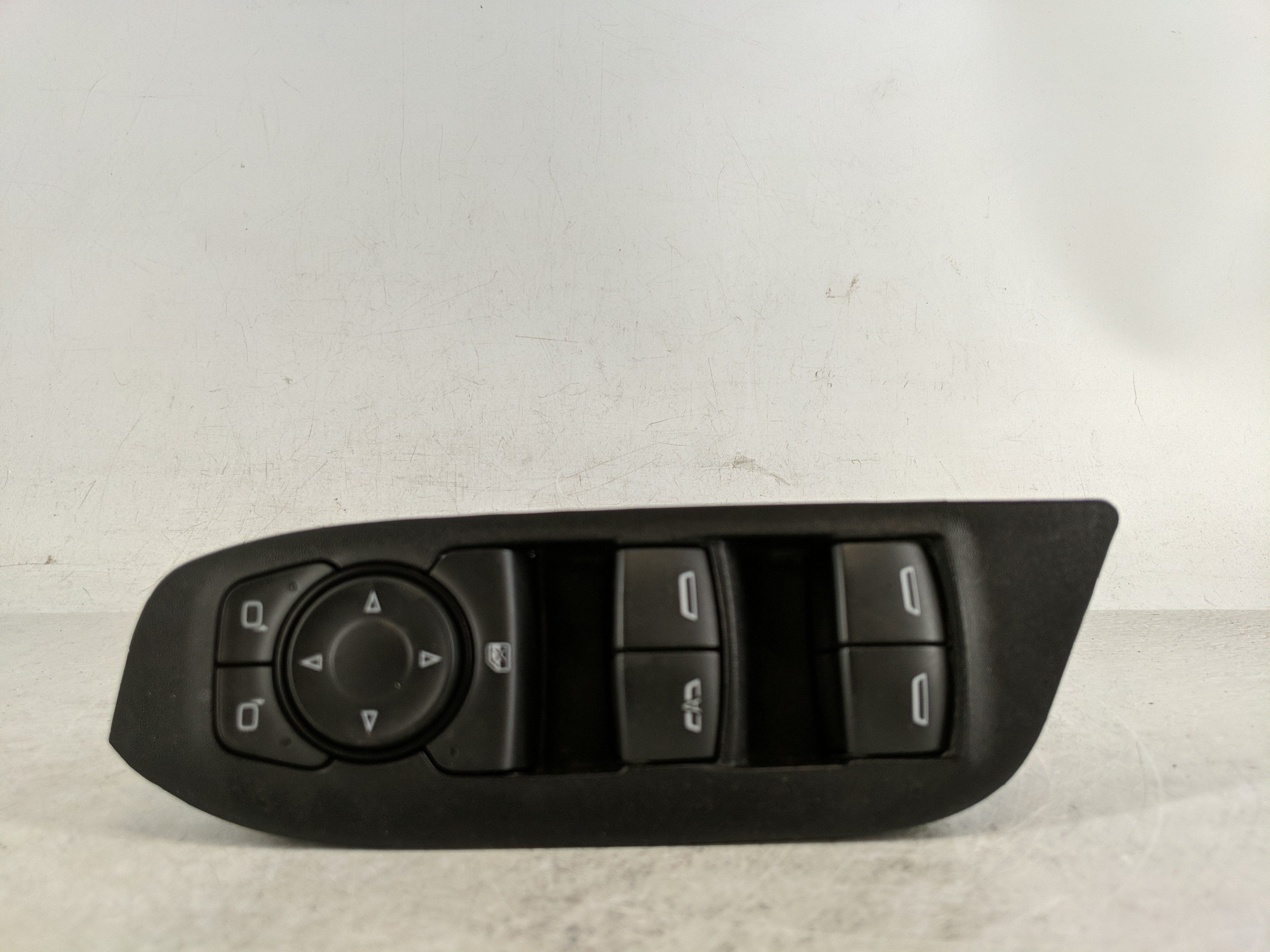 Picture of 2018-2022 Chevrolet Equinox Driver Left Door Master Power Window Switch 1189333