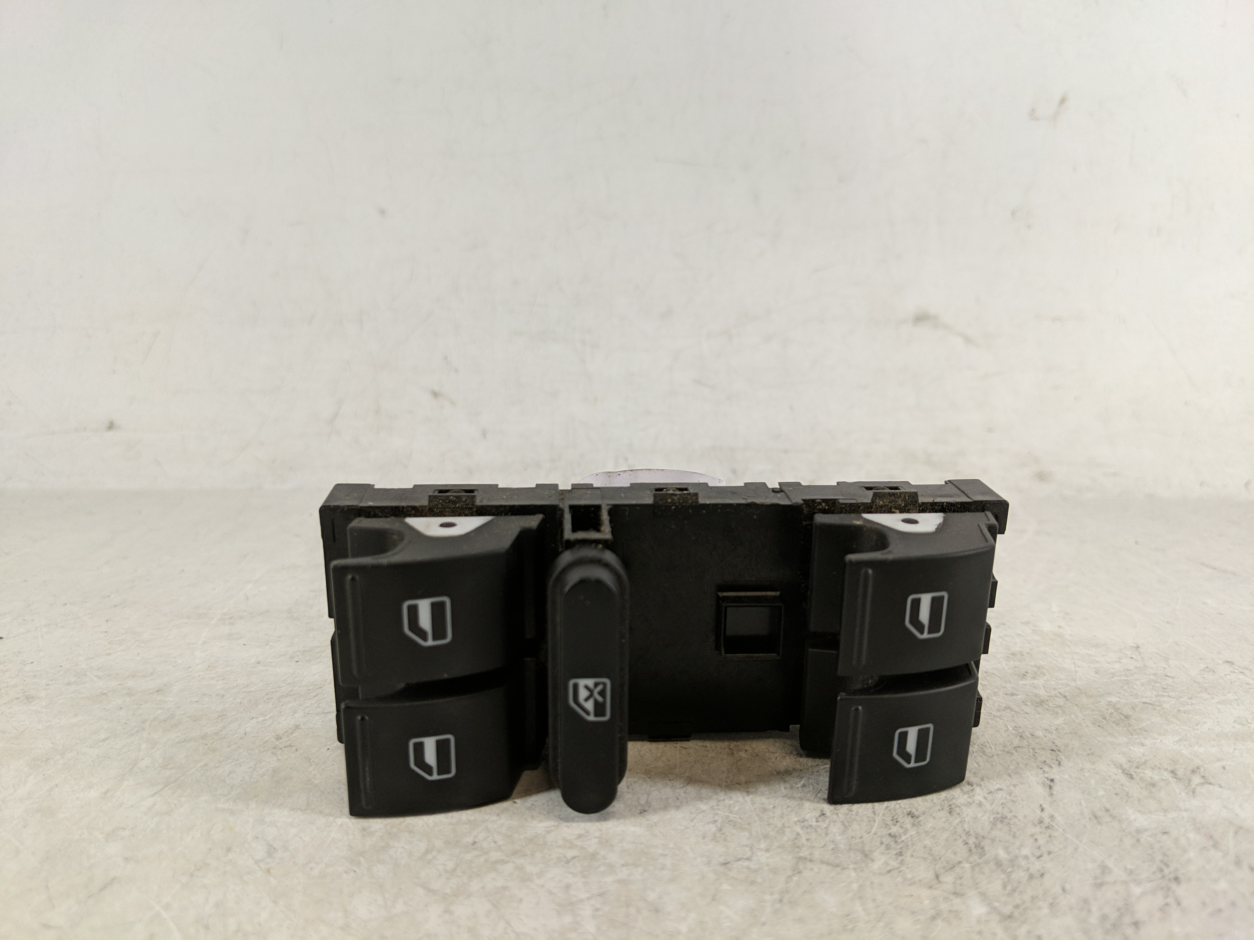 Picture of 2009-2018 Volkswagen Tiguan Driver Left Door Master Power Window Switch 1189335
