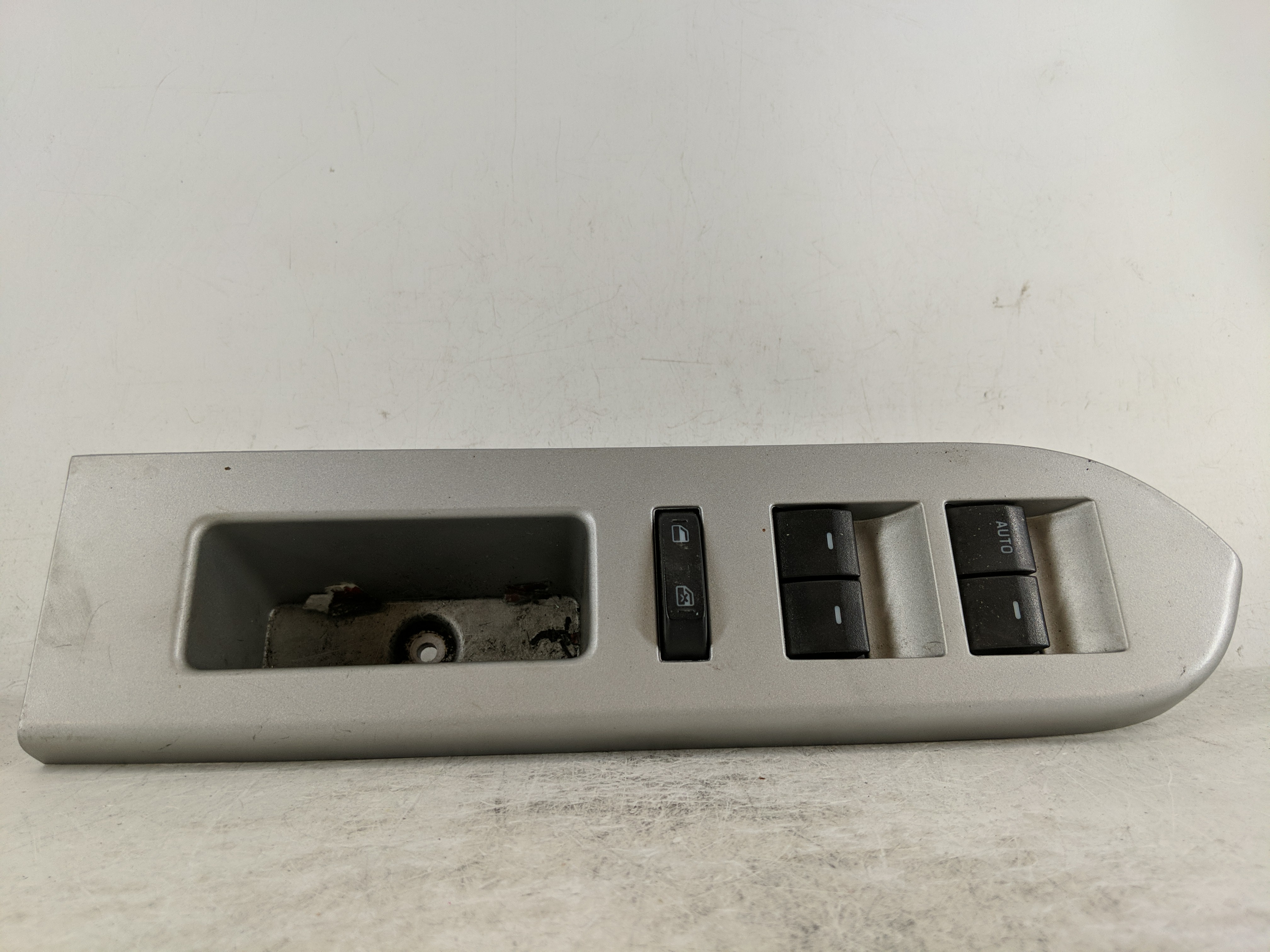 Picture of 2008-2011 Mercury Mariner Driver Left Door Master Power Window Switch 1189342