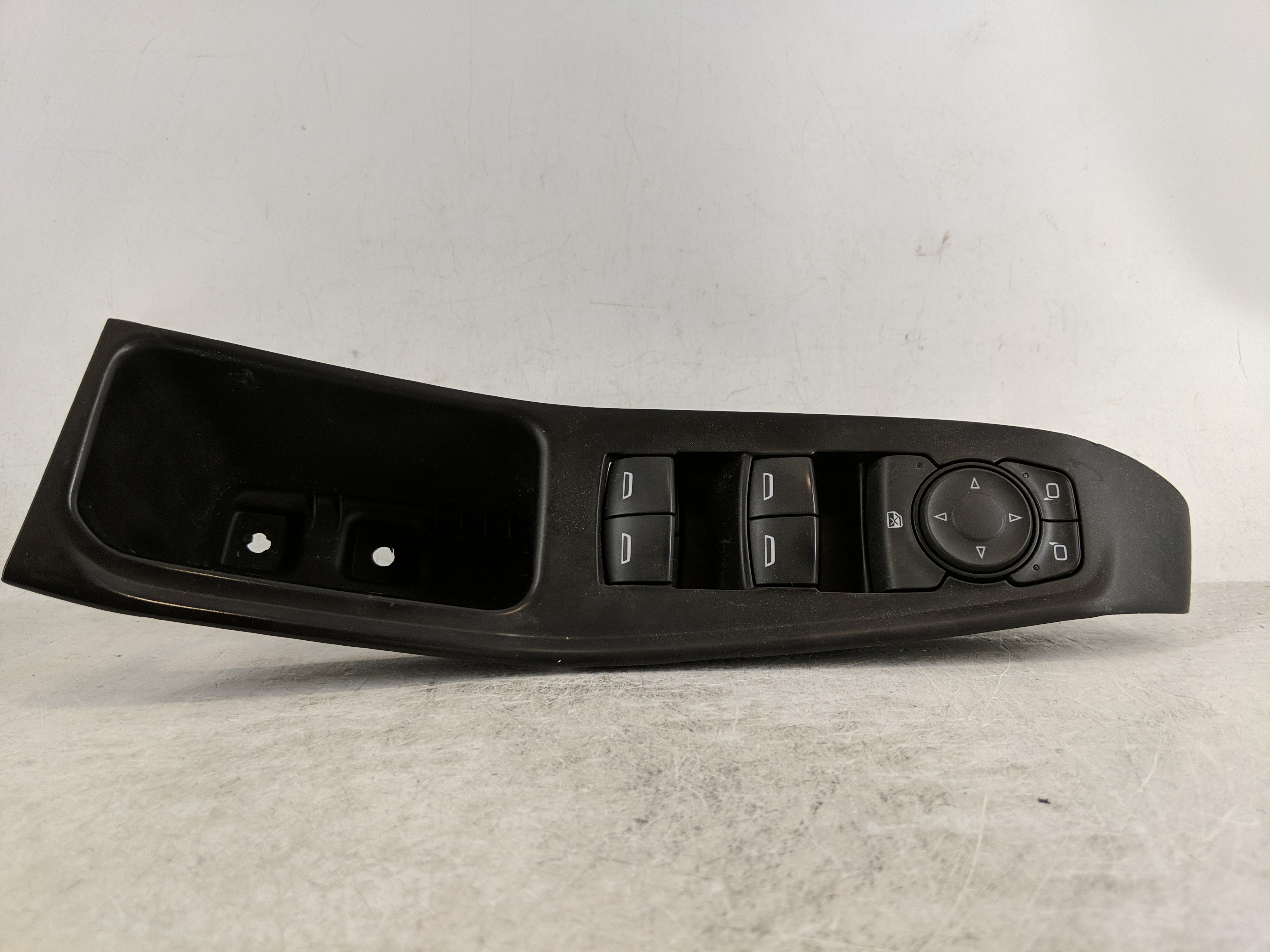 Picture of 2020 Chevrolet Traverse Driver Left Door Master Power Window Switch 1189376