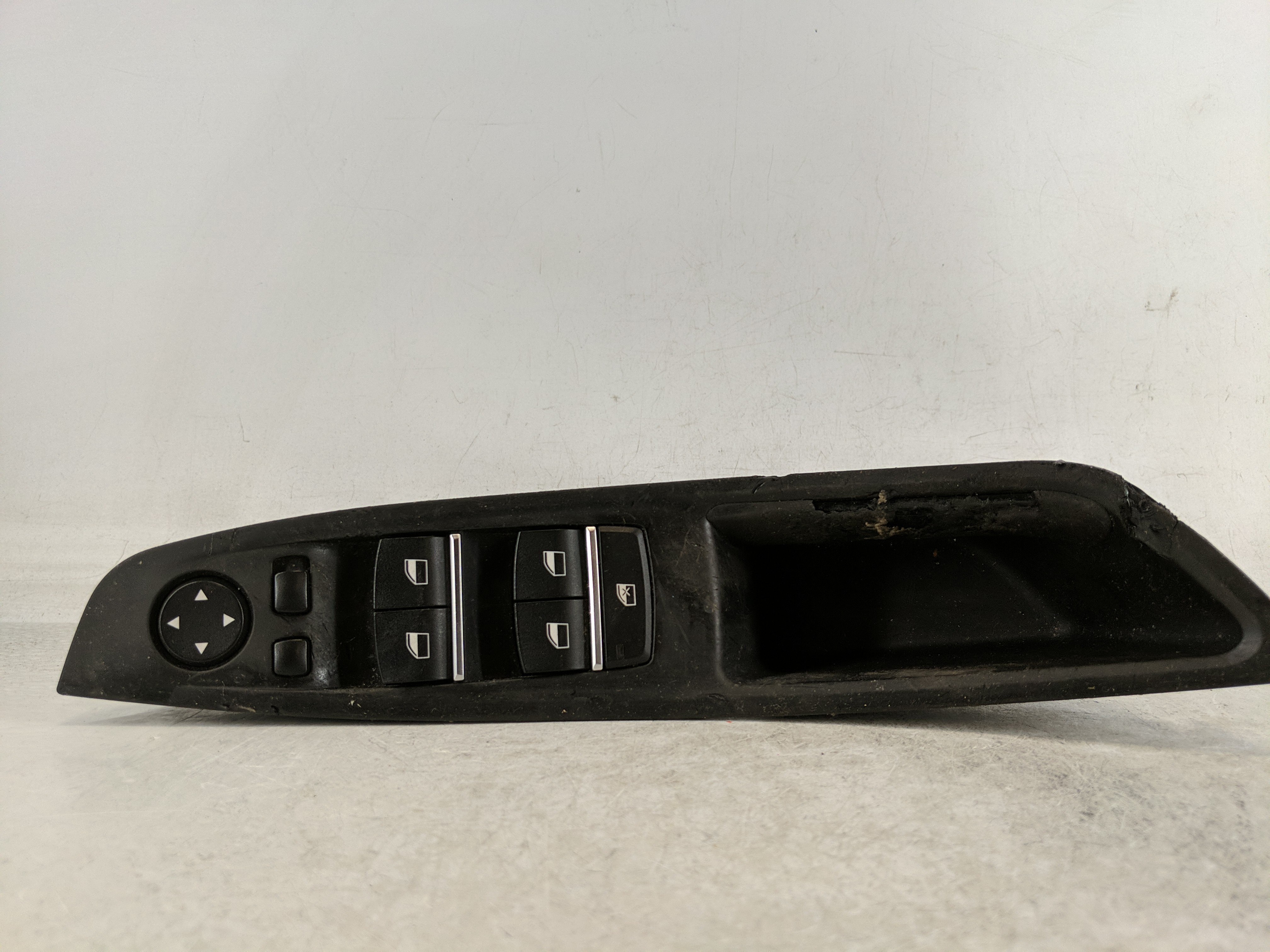 Picture of 2011-2016 Bmw 528i Driver Left Door Master Power Window Switch 1189397