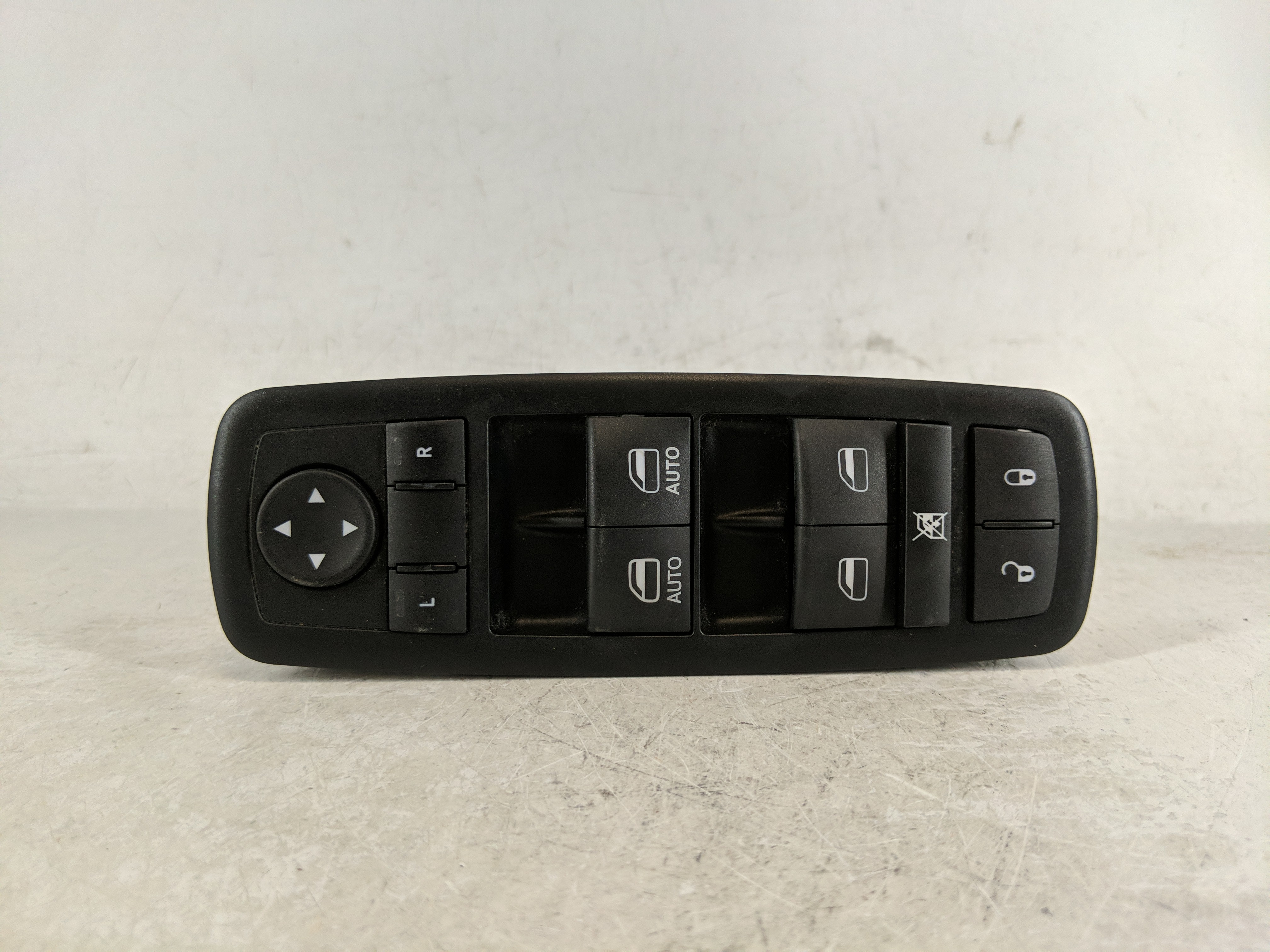 Picture of 2014 Jeep Grand Cherokee Driver Left Door Master Power Window Switch 1189415