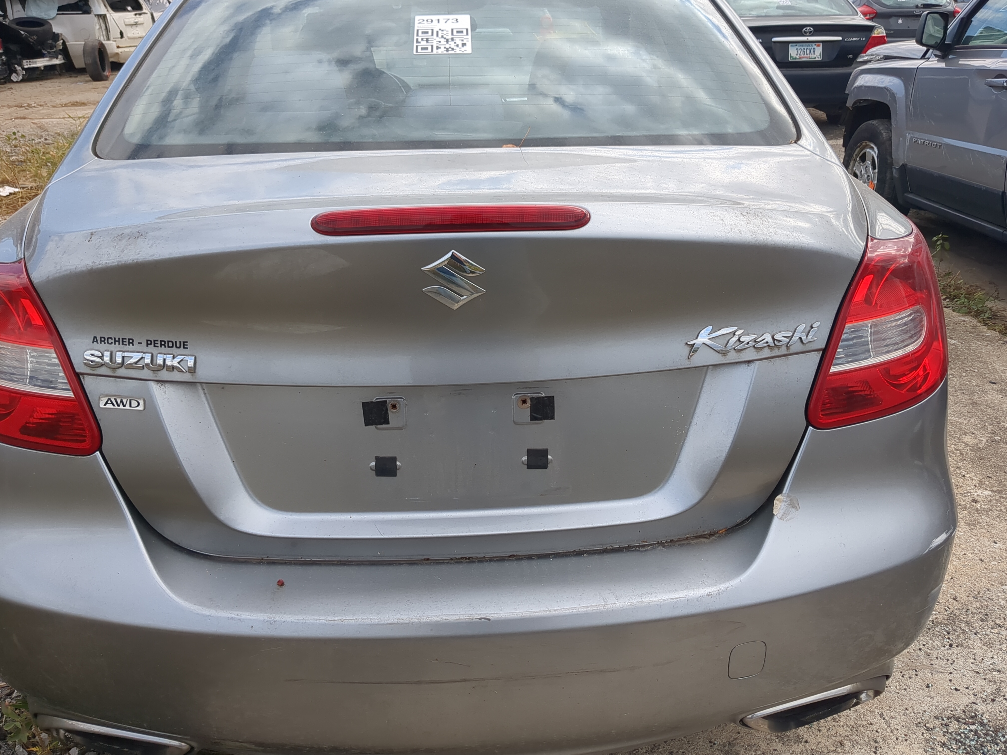 2010-2013 Suzuki Kizashi Trunk/decklid/hatch/tailgate Oem 1189558 - Oemusedautoparts1.com