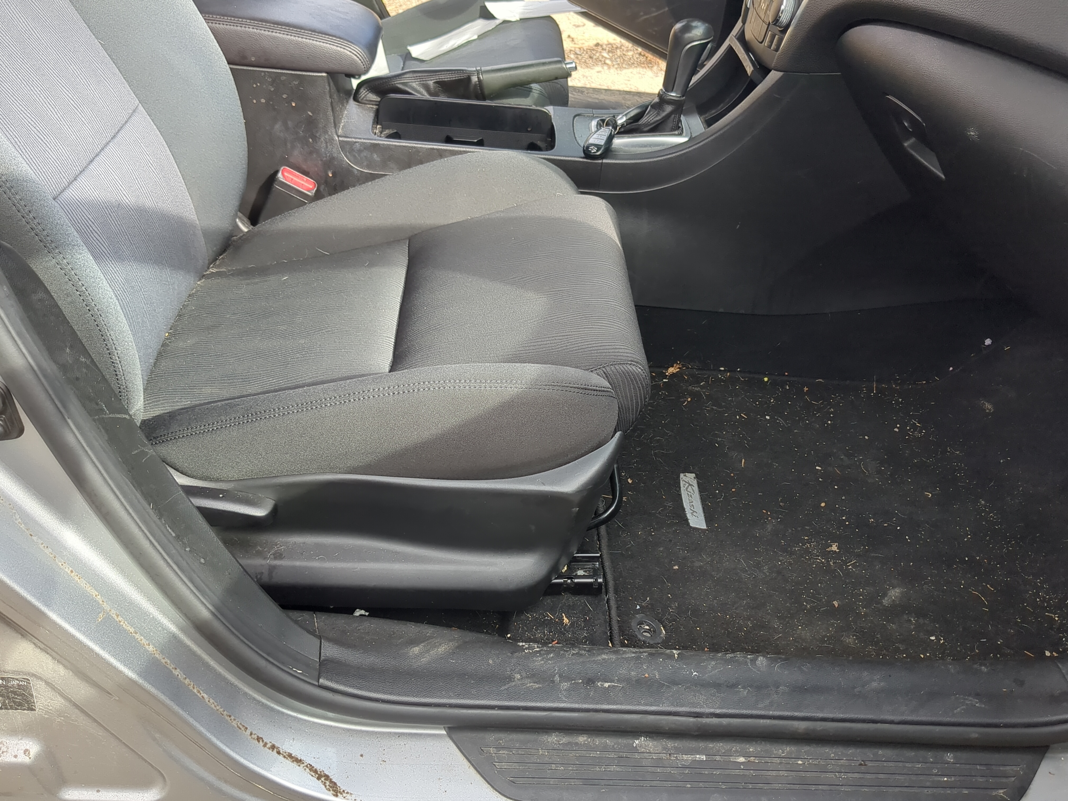 2010-2013 Suzuki Kizashi Passenger Front Seat Oem 1189576 - Oemusedautoparts1.com