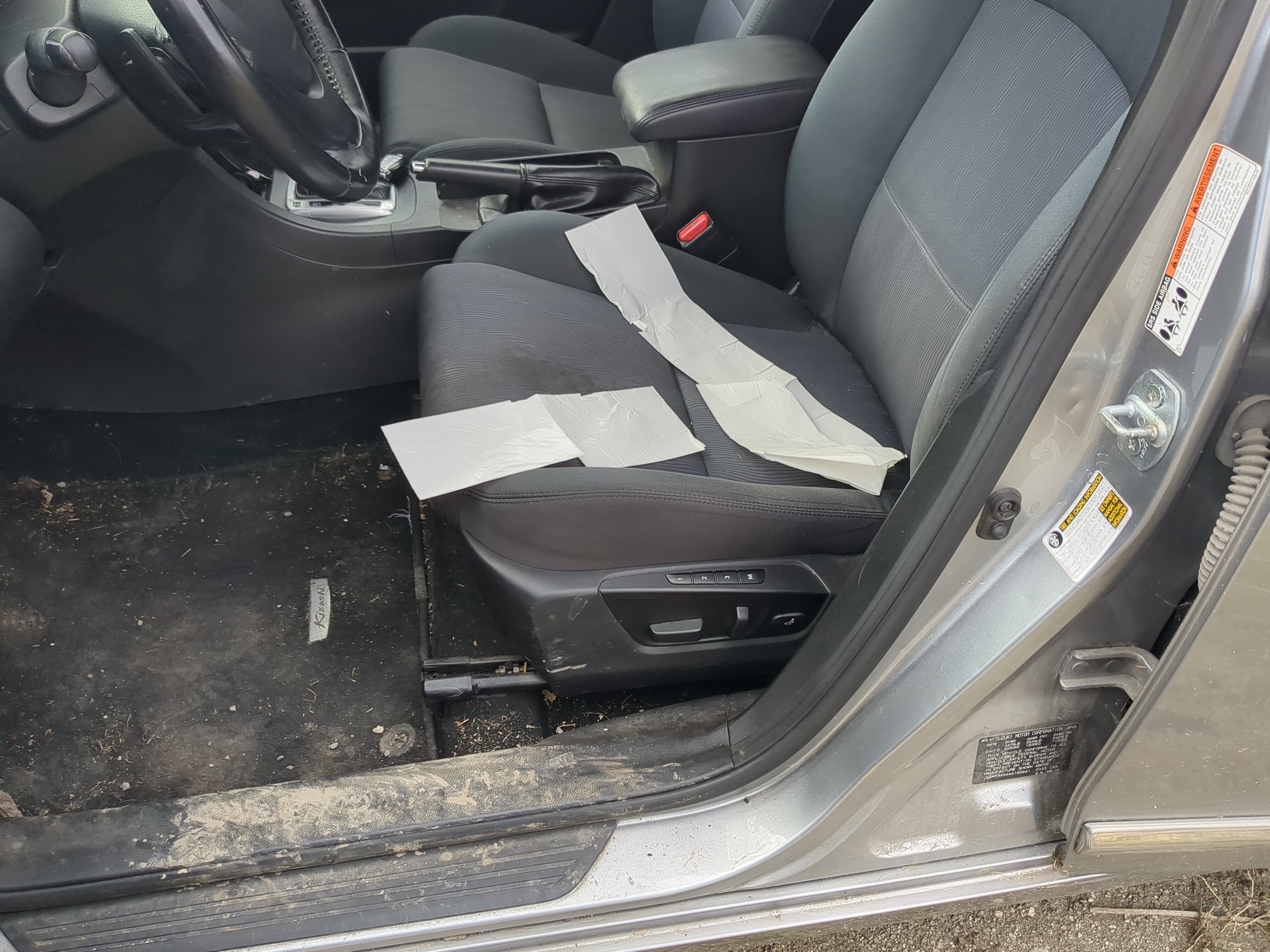 Picture of 2010-2013 Suzuki Kizashi Driver Front Seat Oem 1189589