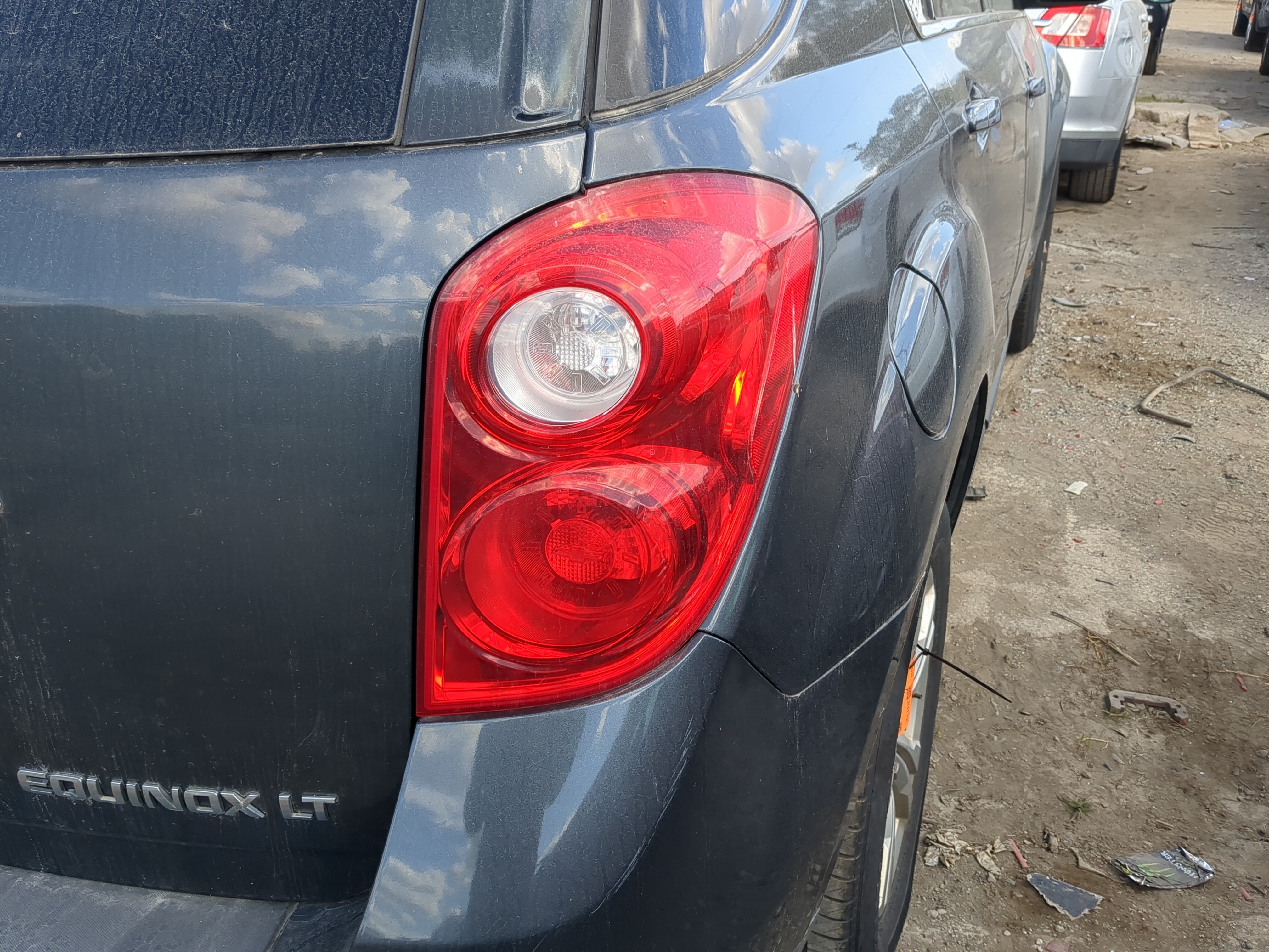 Picture of 2010 Chevrolet Equinox Passenger Right Side Tail Light Taillight Oem 1189626