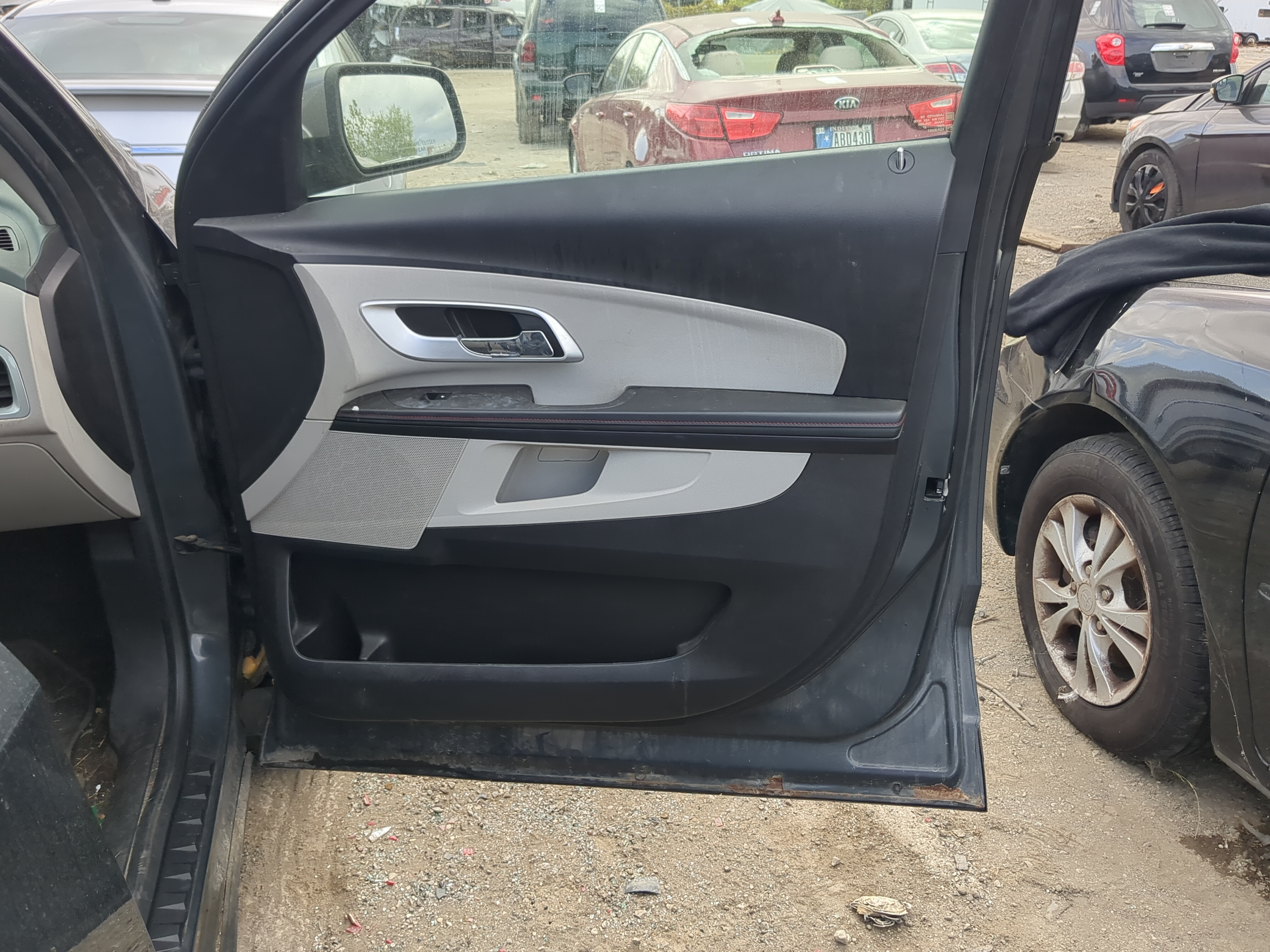 Picture of 2010 Chevrolet Equinox Front Right Passenger Interior Door Panel Trim 1189765