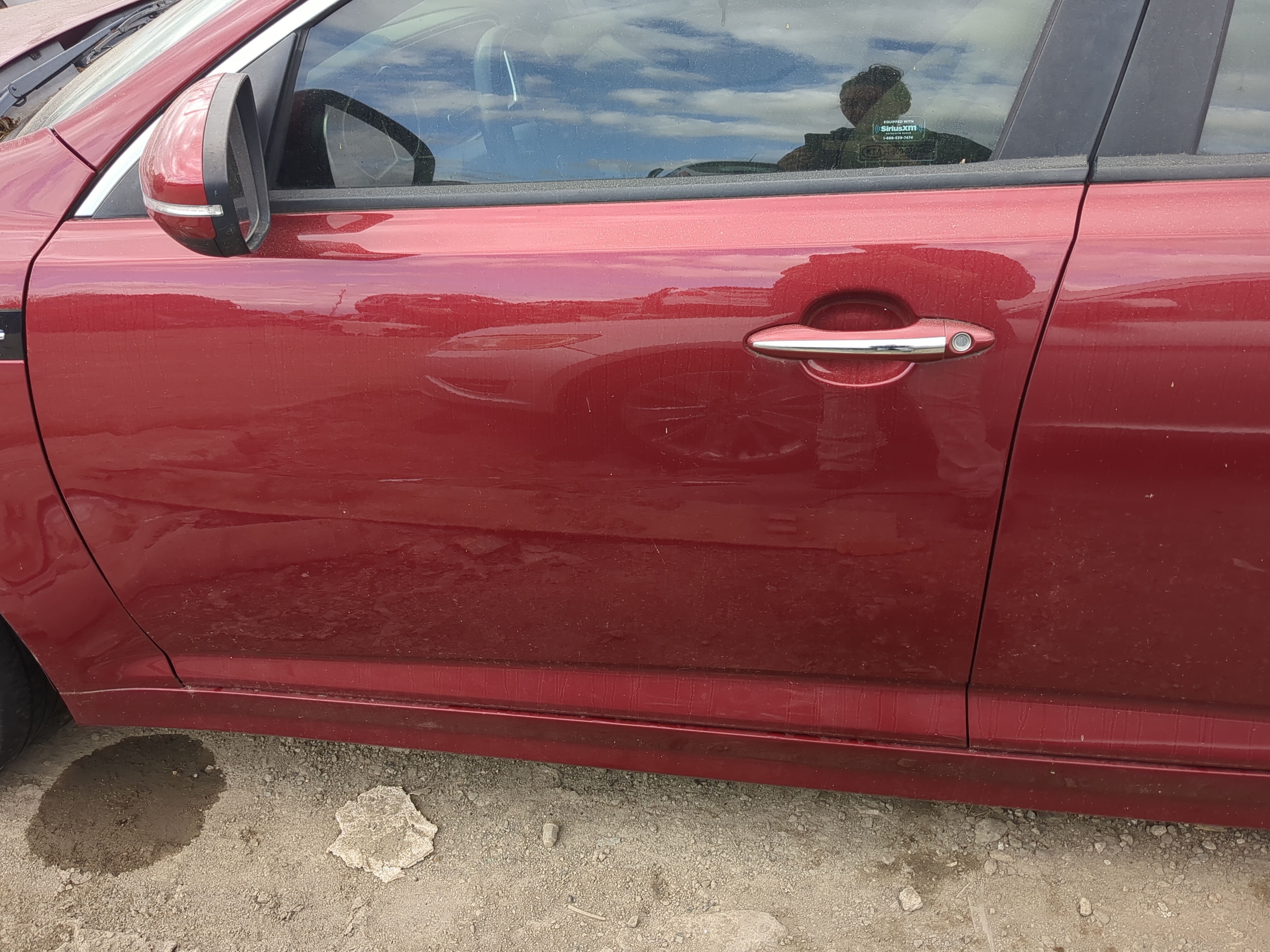 2014-2015 Kia Optima Driver Front Door Oem 1189882 - Oemusedautoparts1.com