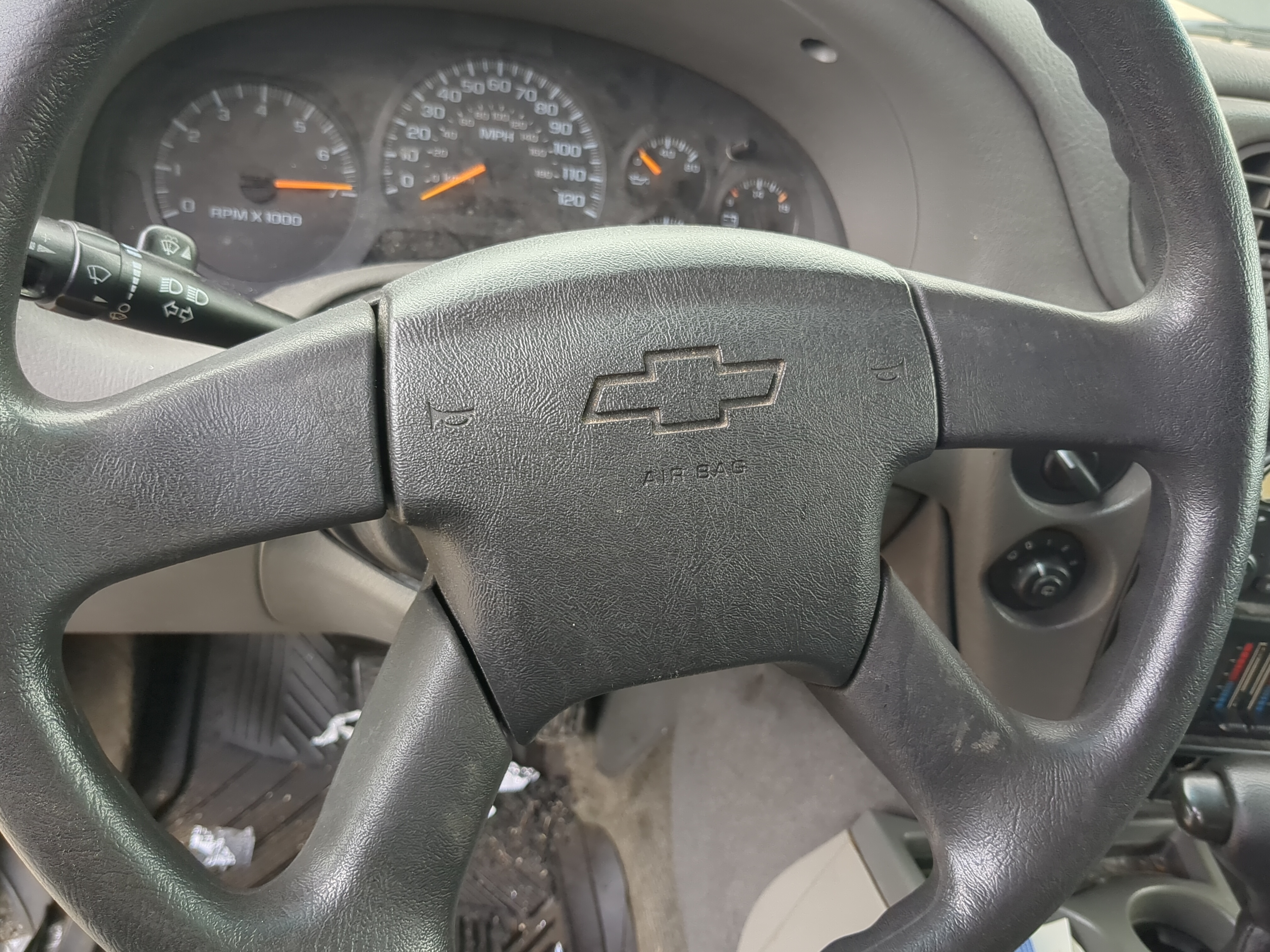 Picture of 2004 Chevrolet Trailblazer Air Bag Driver Left Steering Wheel Mounted 1190016
