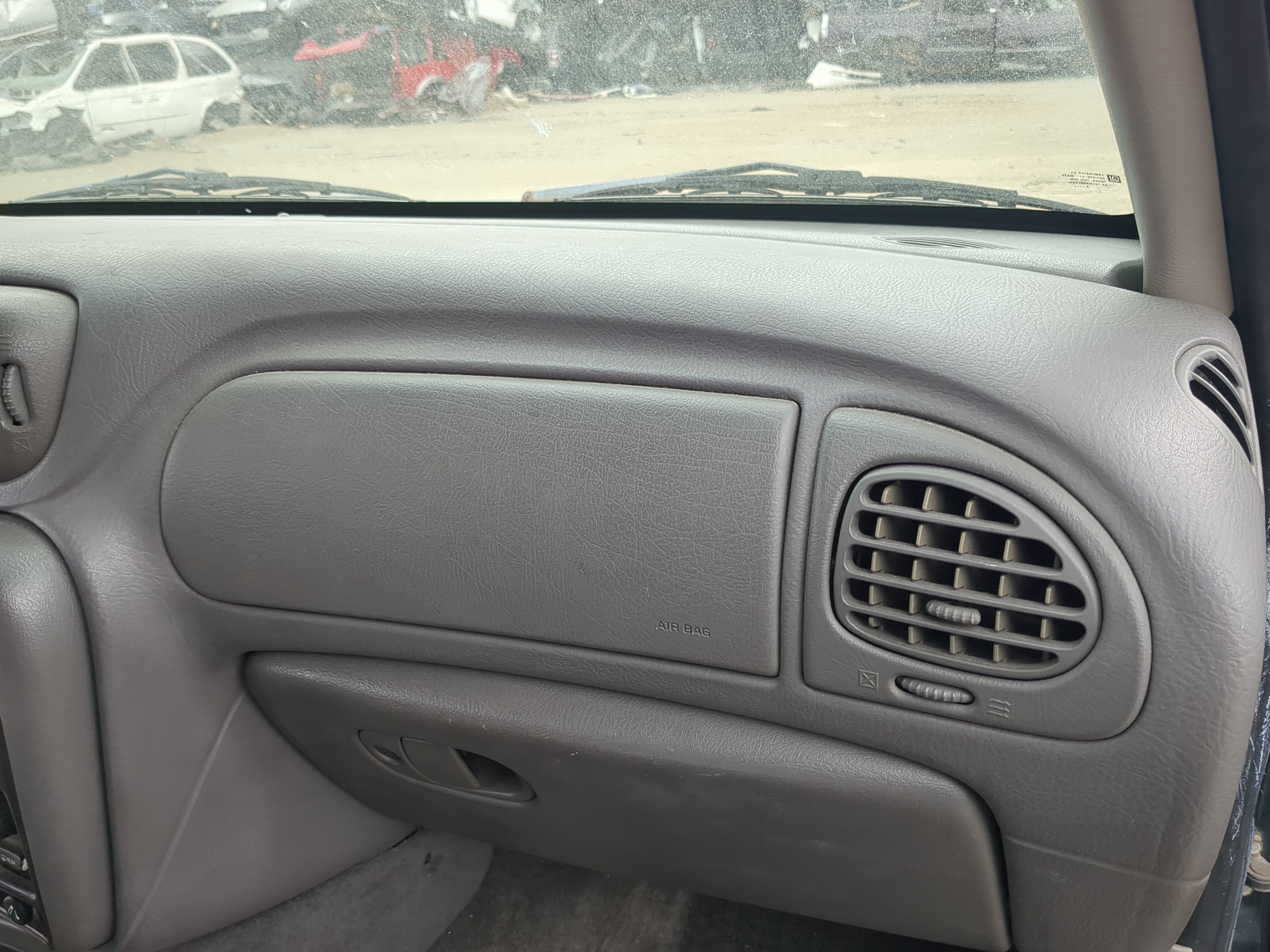 Picture of 2002-2004 Chevrolet Trailblazer Air Bag Passenger Right Dashboard Oem 1190018