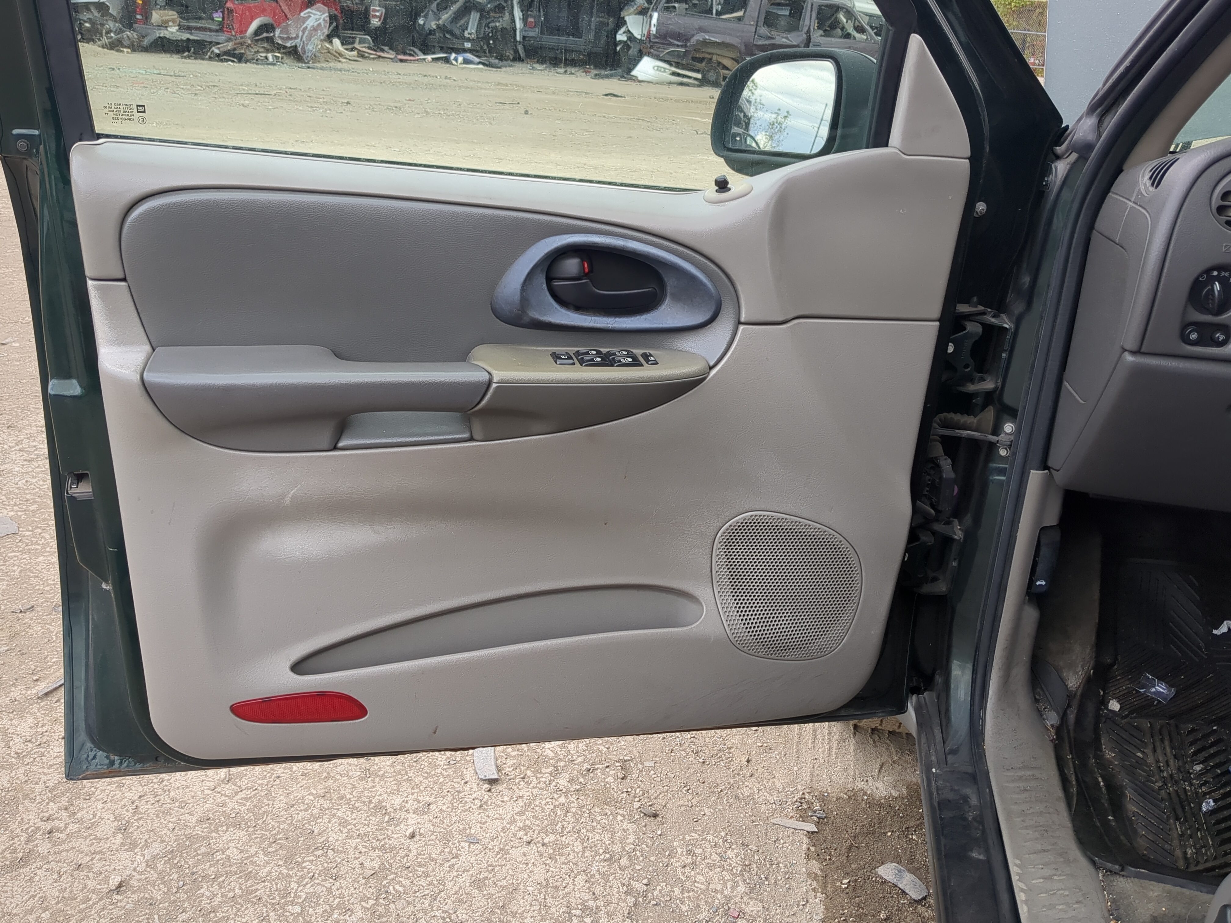 Picture of 2004 Chevrolet Trailblazer Front Left Driver Interior Door Panel Trim 1190125