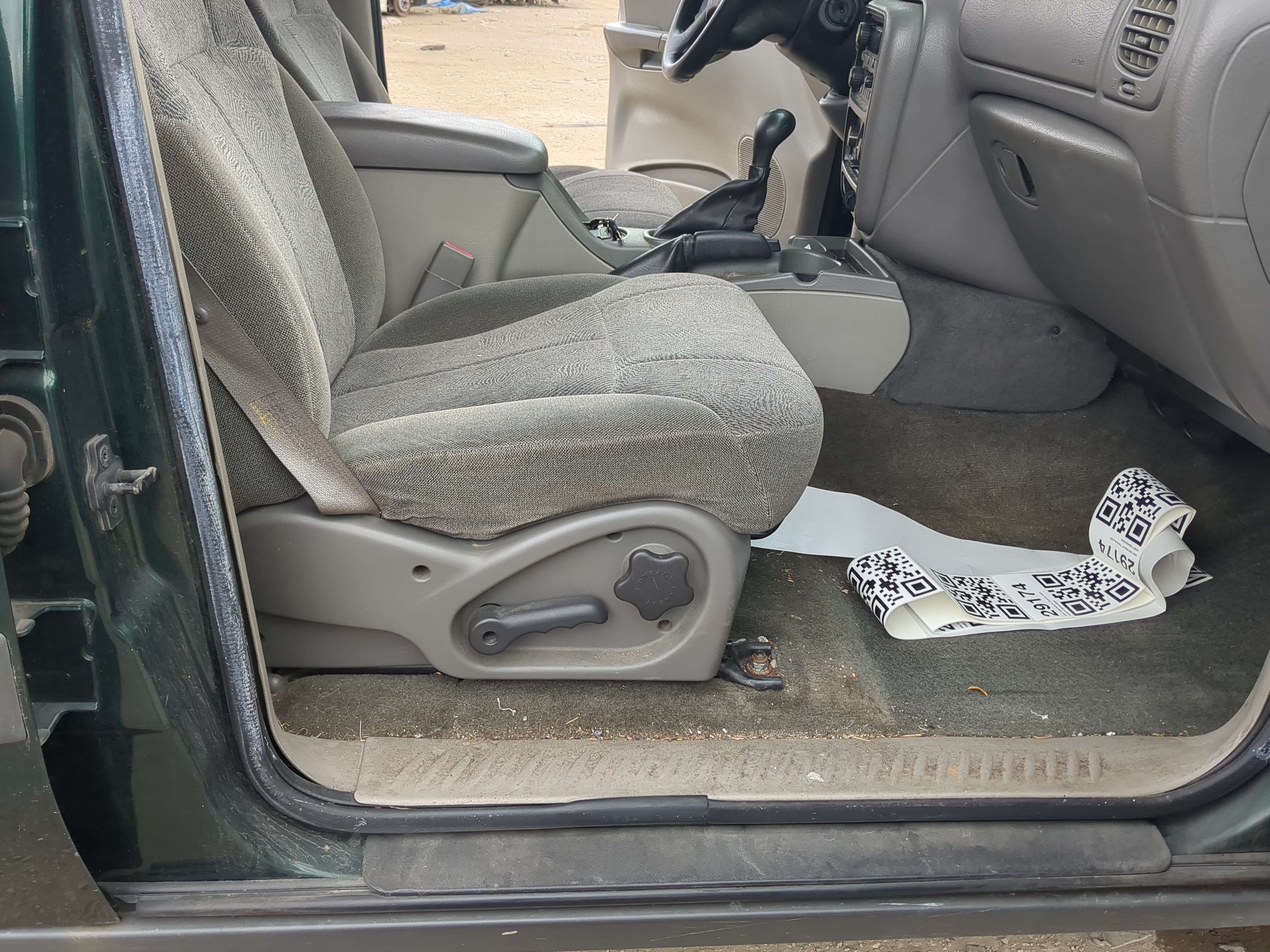 Picture of 2004 Chevrolet Trailblazer Passenger Front Seat Oem 1190143