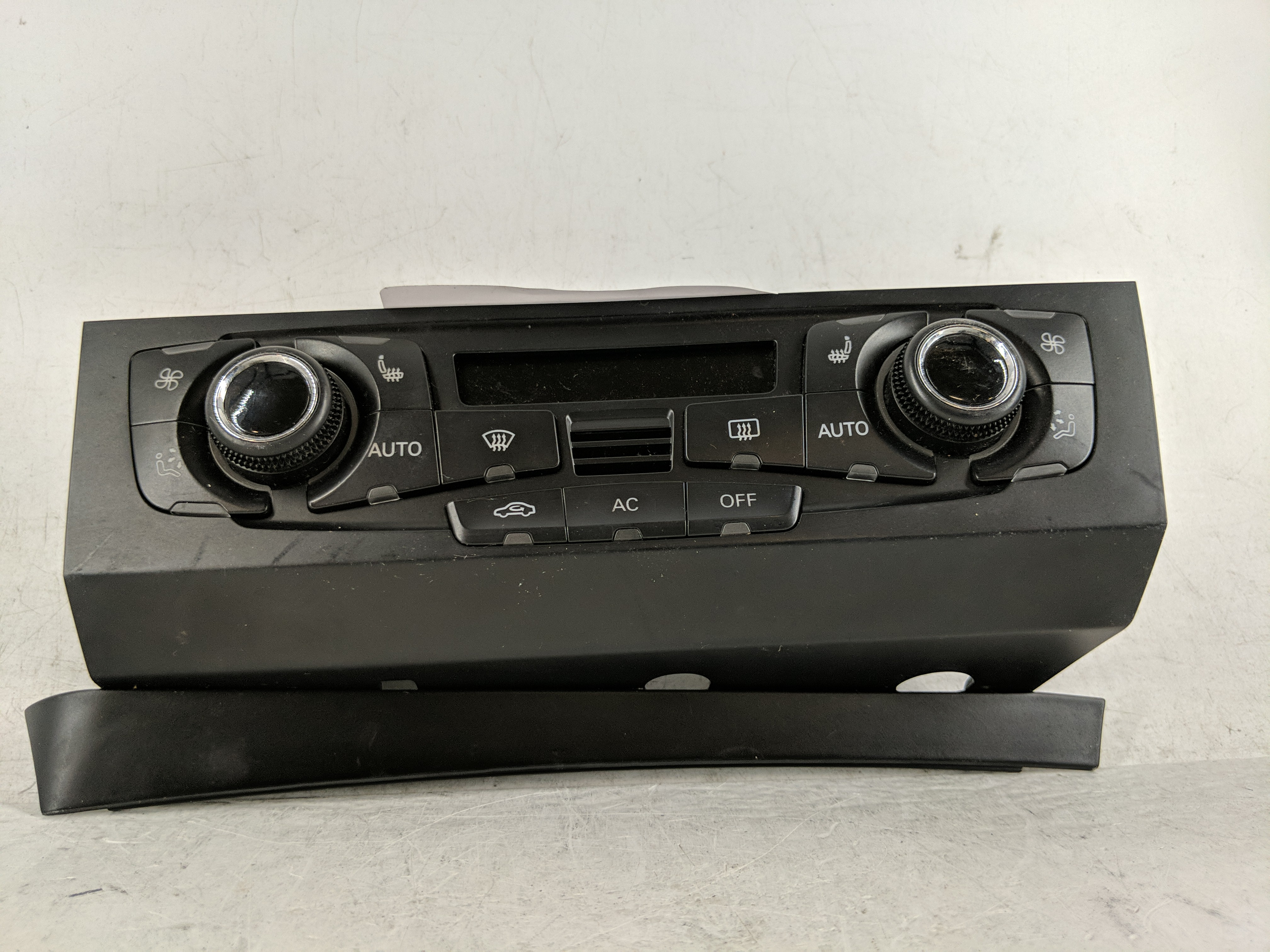 Picture of 2009-2012 Audi Q5 Ac Heater Climate Control 8t1 820 043 Aq 1190165