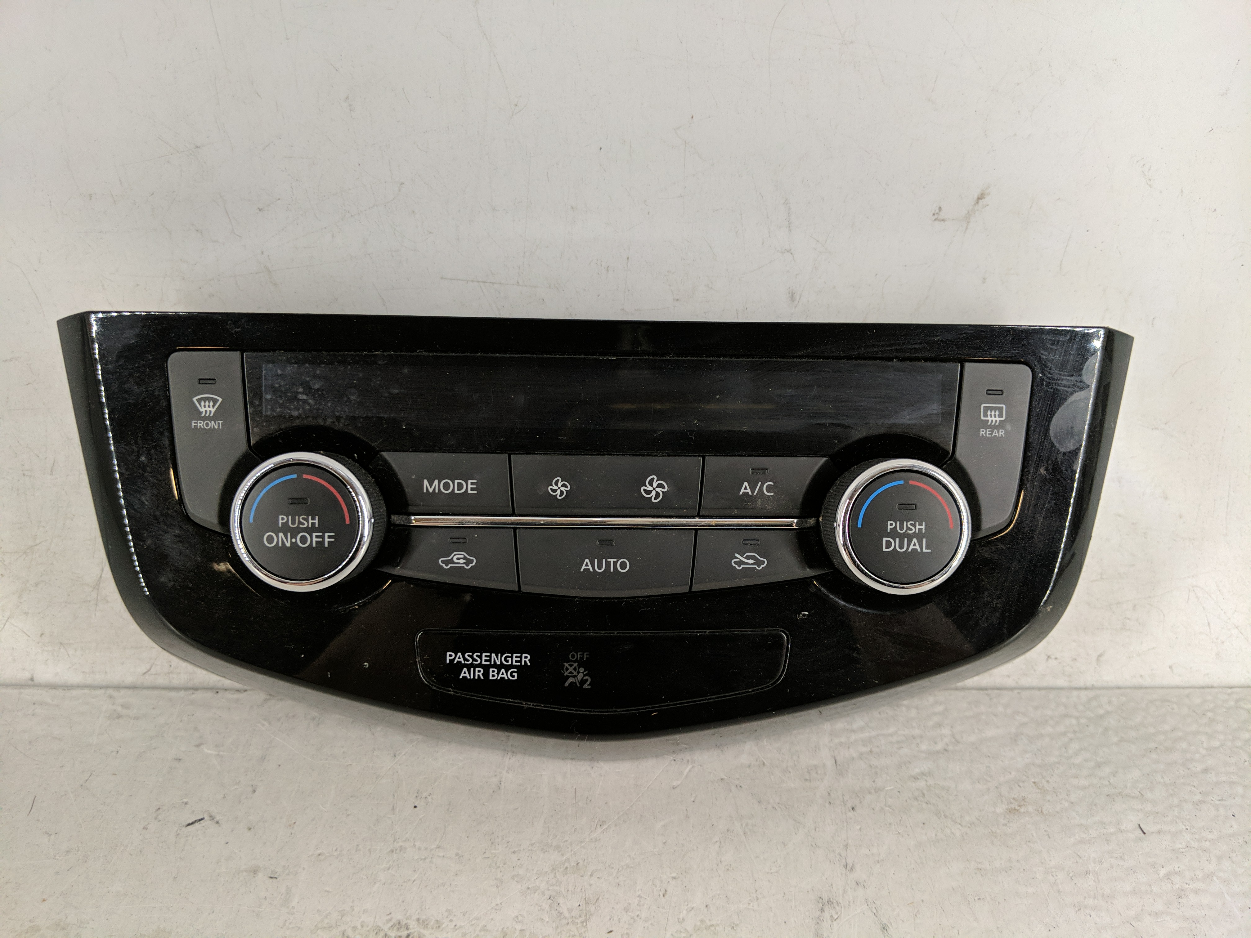 Picture of 2017-2020 Nissan Rogue Ac Heater Climate Control 27500 7fe0a 1190169