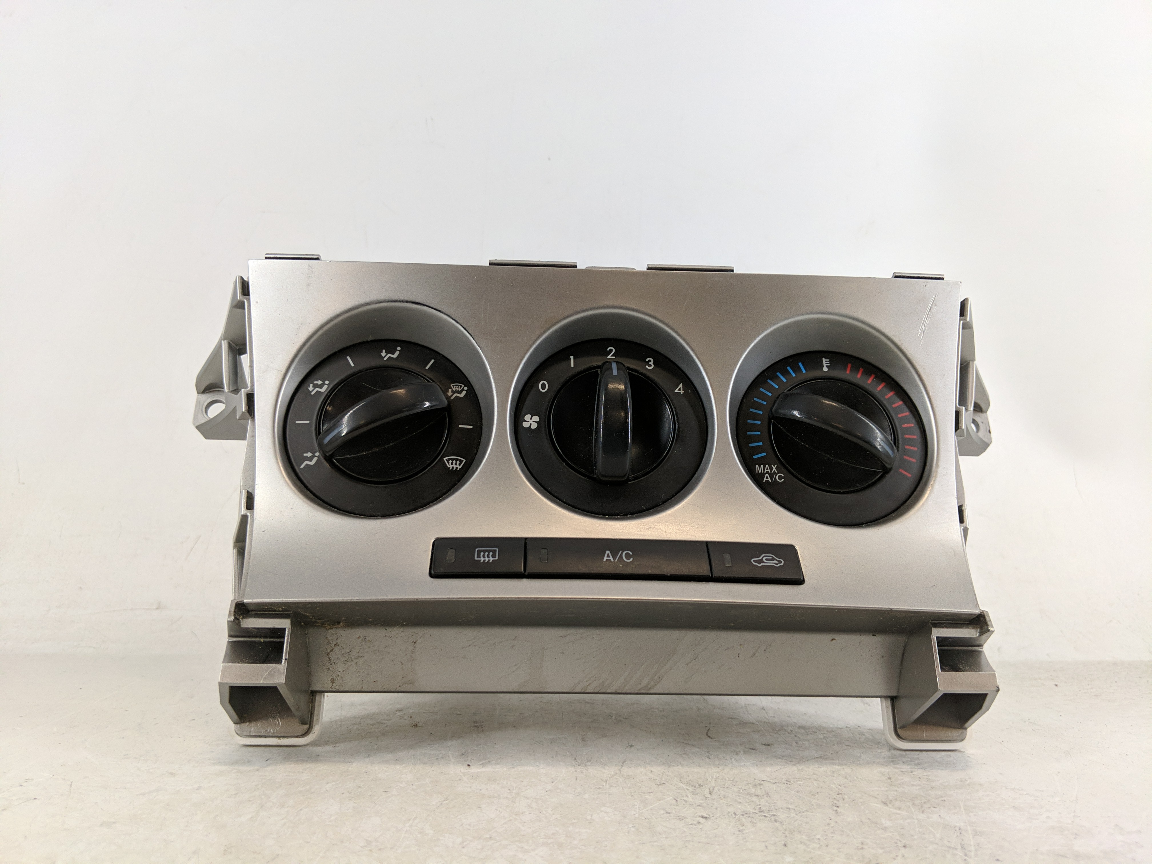 Picture of 2010-2011 Mazda 3 Ac Heater Climate Control Bbm4 9102 1190171