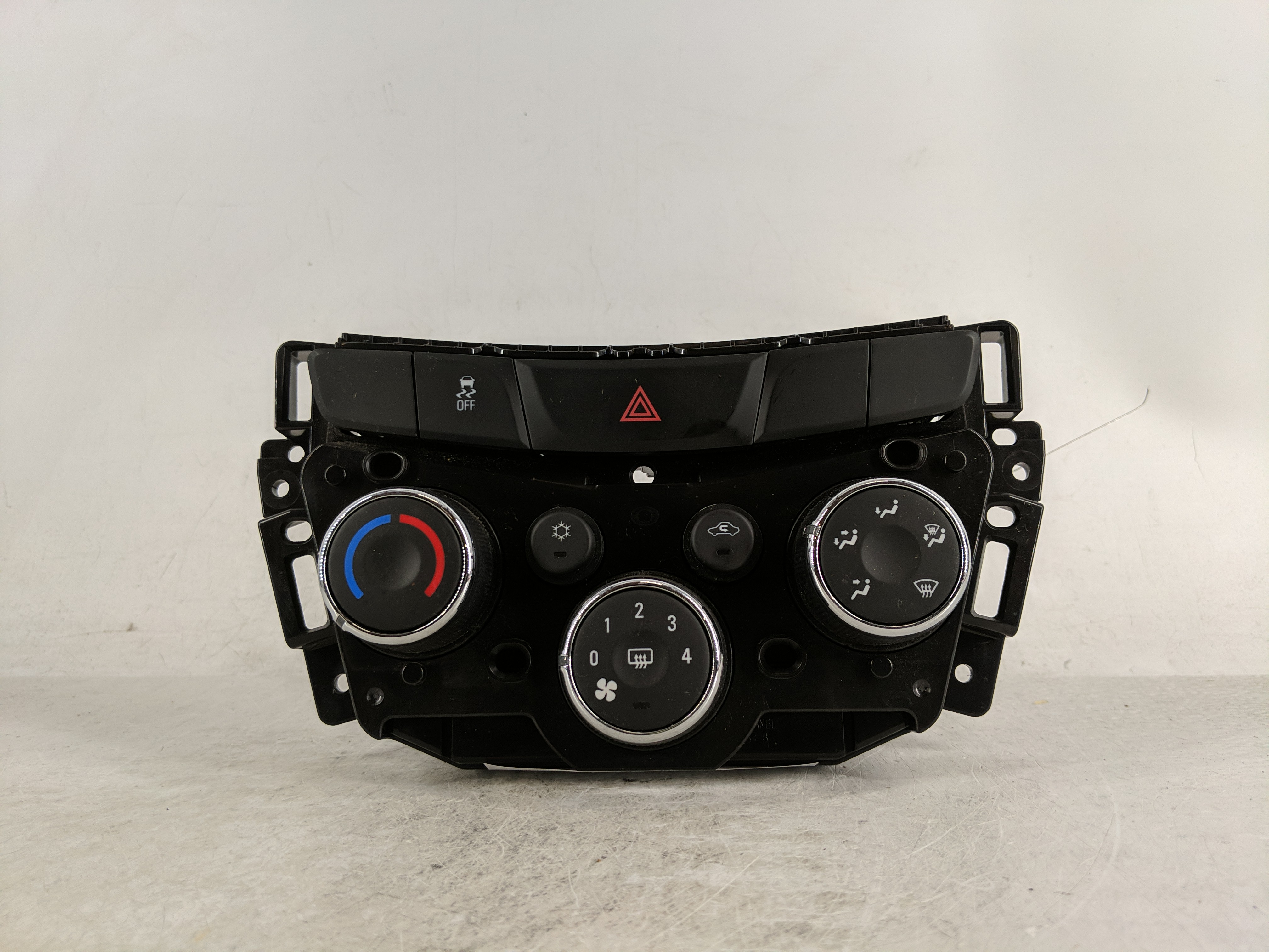 Picture of 2017-2021 Chevrolet Trax Ac Heater Climate Control 42588188 1190207