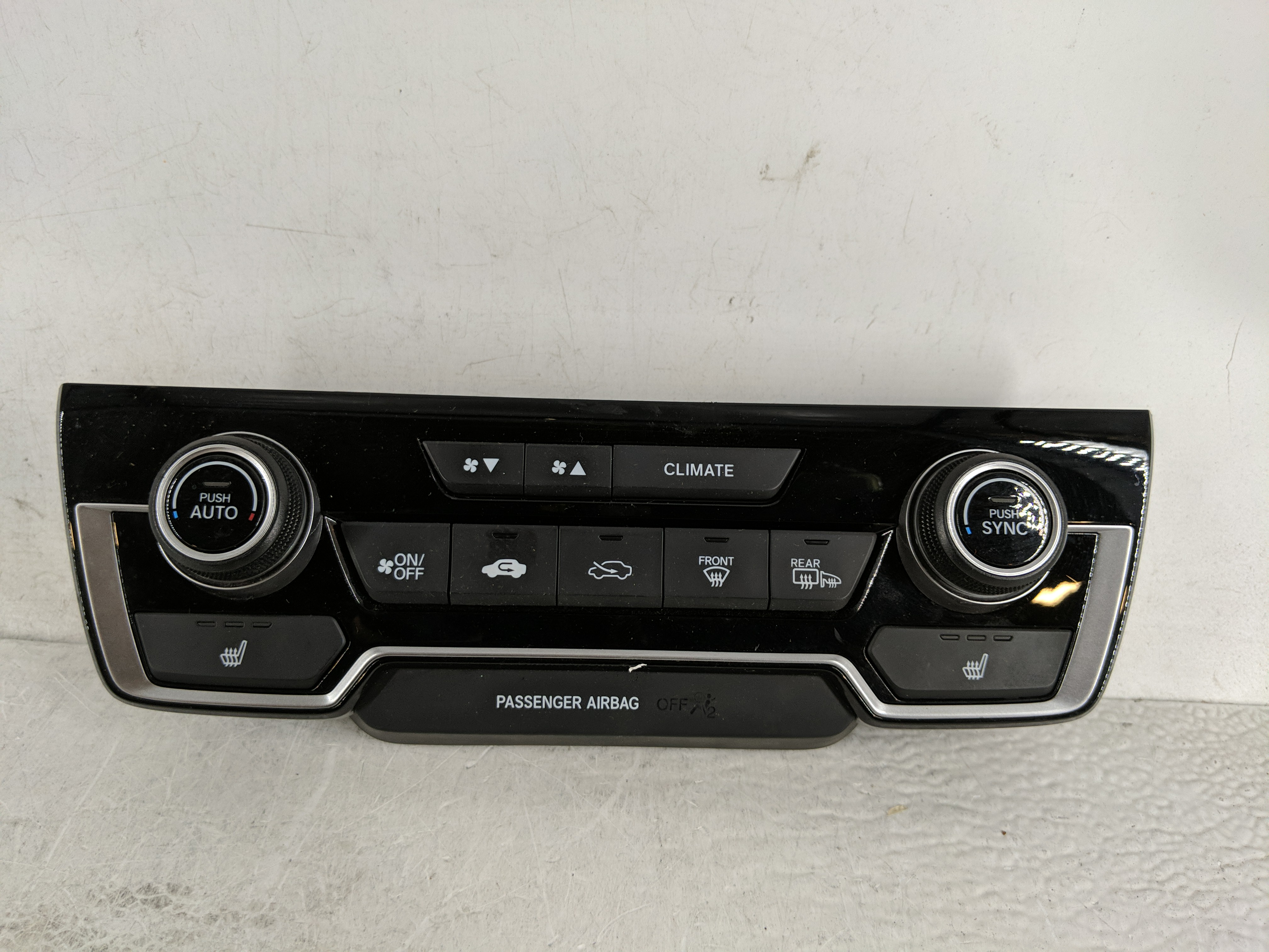 Picture of 2017-2022 Honda Cr-v Ac Heater Climate Control Temperature Oem 1190212