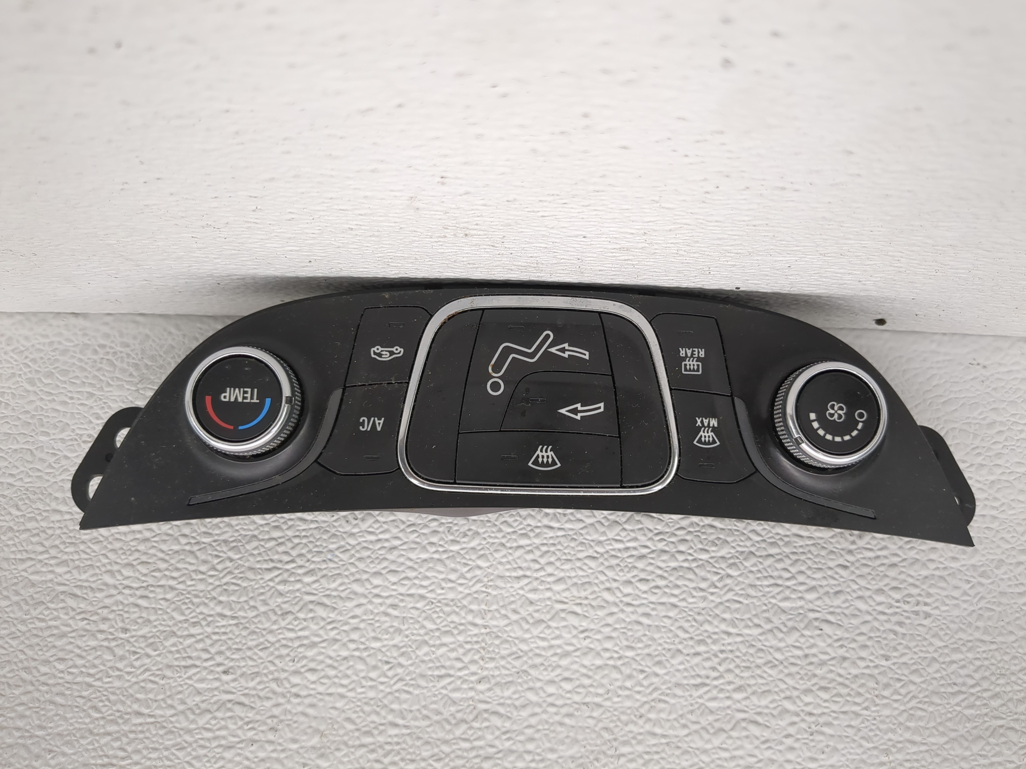 Picture of 2019-2021 Chevrolet Malibu Ac Heater Roof Climate Control 84426651 1190244