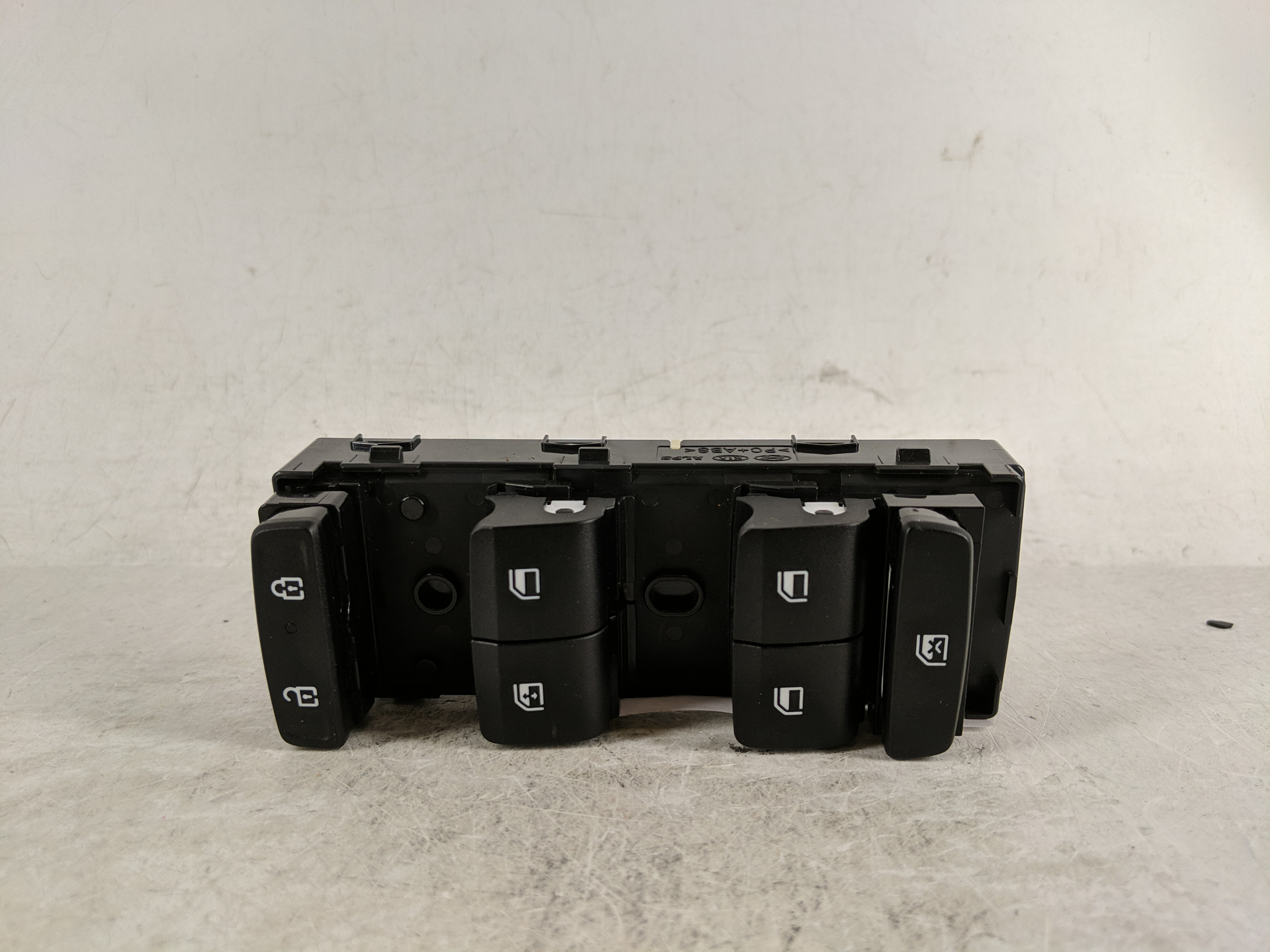 Picture of 2021-2022 Hyundai Elantra Driver Left Door Master Power Window Switch 1190263