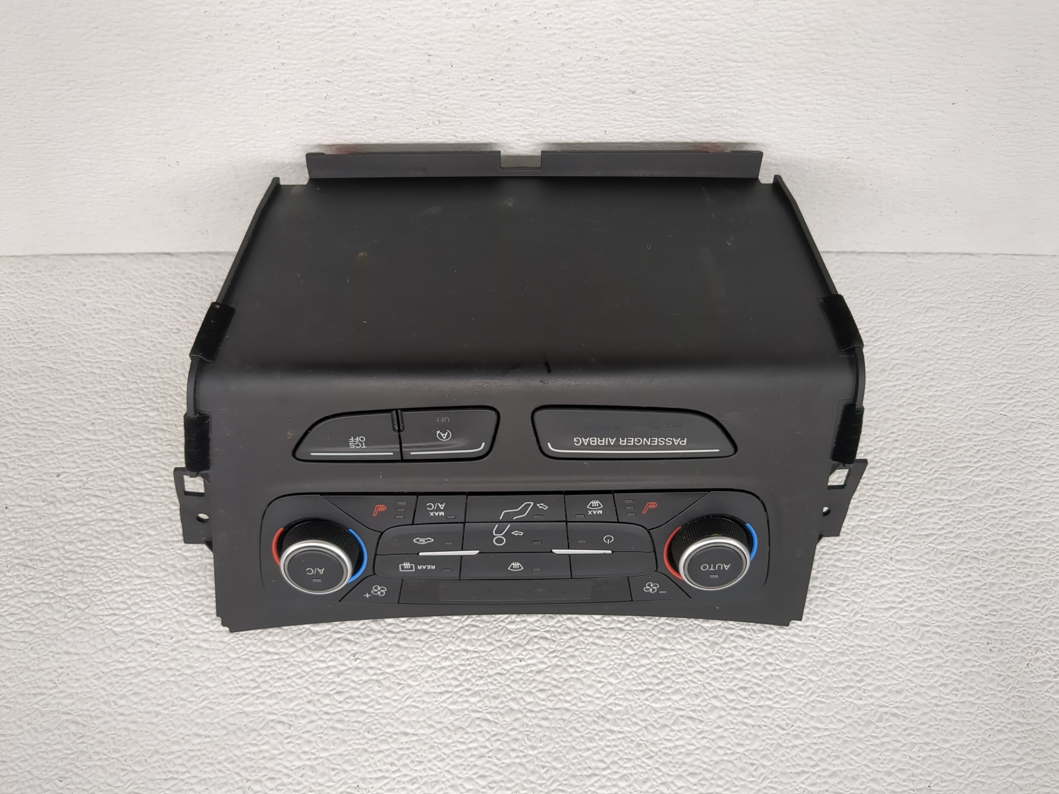 Picture of 2018-2019 Ford Escape Ac Heater Climate Control 1190300