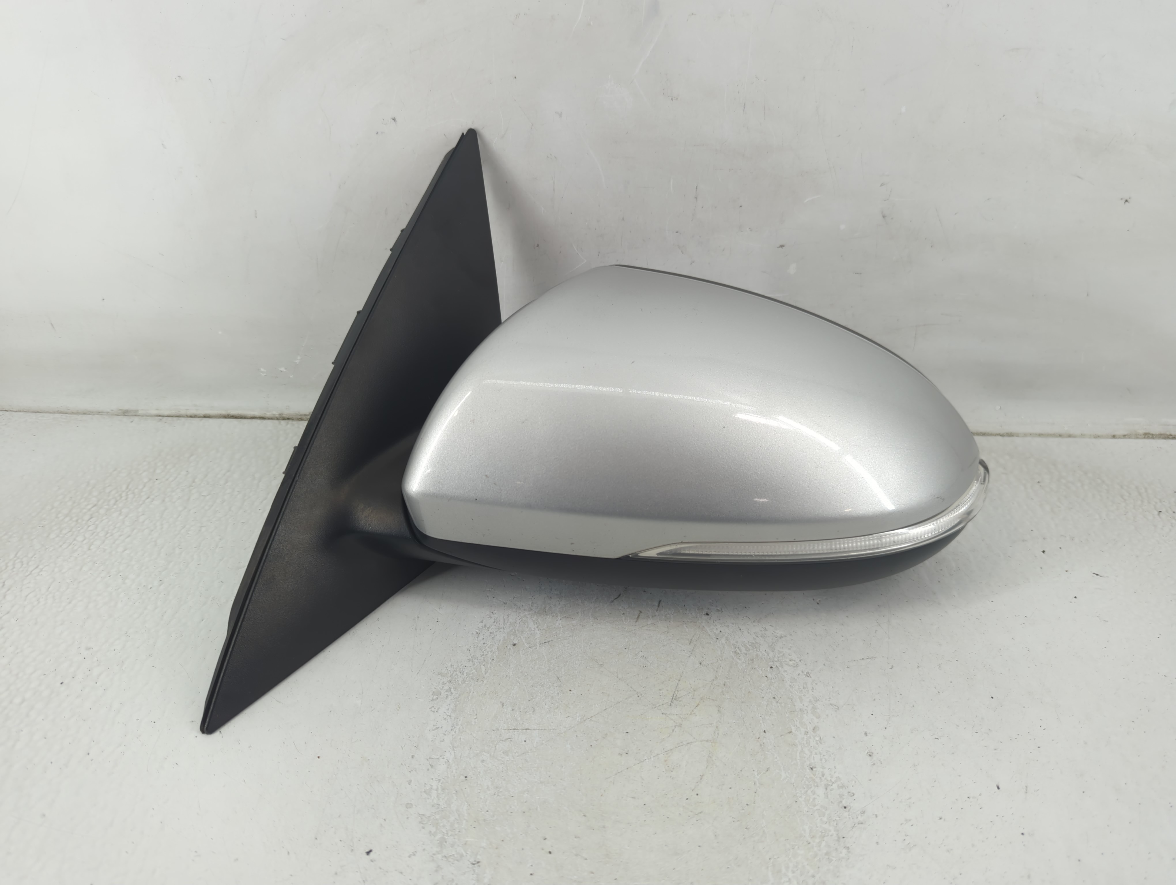 Picture of 2016-2020 Kia Optima Driver Left Side View Power Door Mirror Silver 1190301