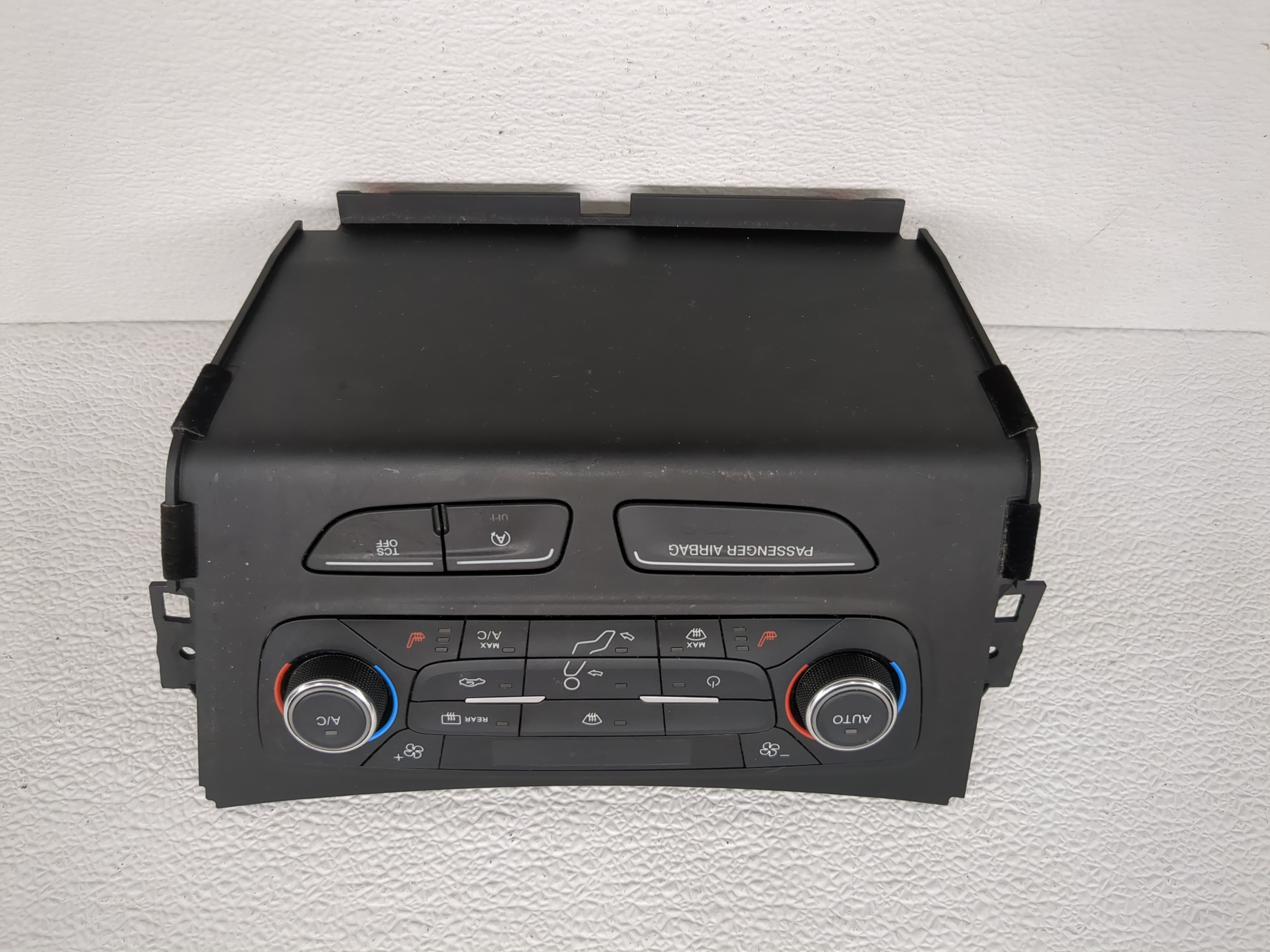 Picture of 2017-2017 Ford Escape Ac Heater Climate Control 1190311