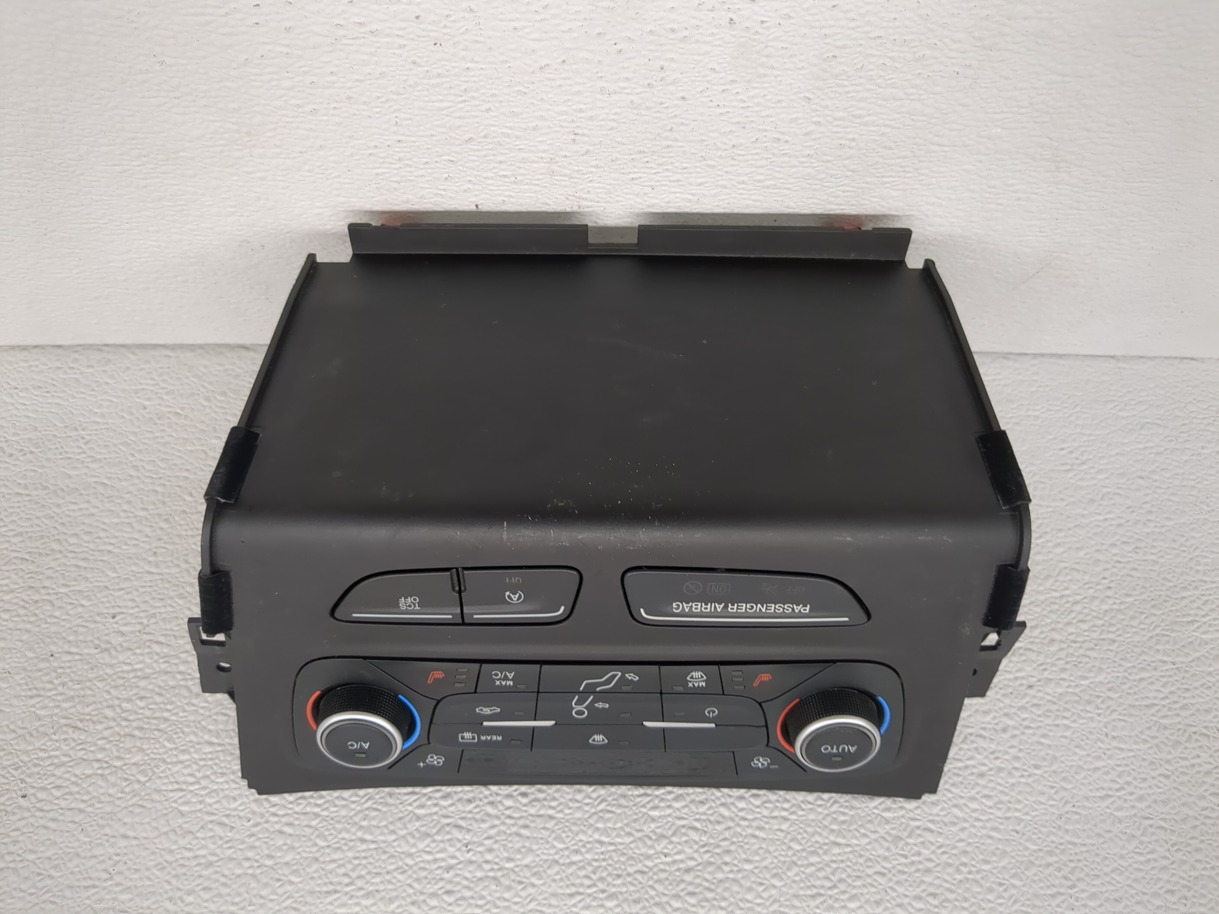 Picture of 2018-2019 Ford Escape Ac Heater Climate Control 1190315