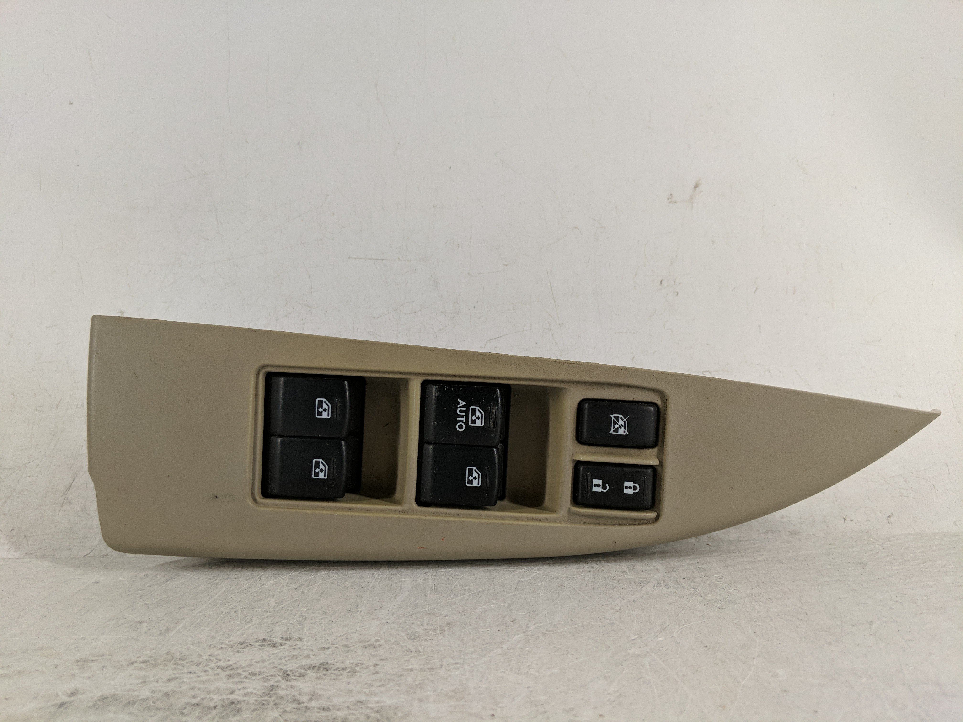 Picture of 2013-2014 Subaru Legacy Driver Left Door Master Power Window Switch 1190340