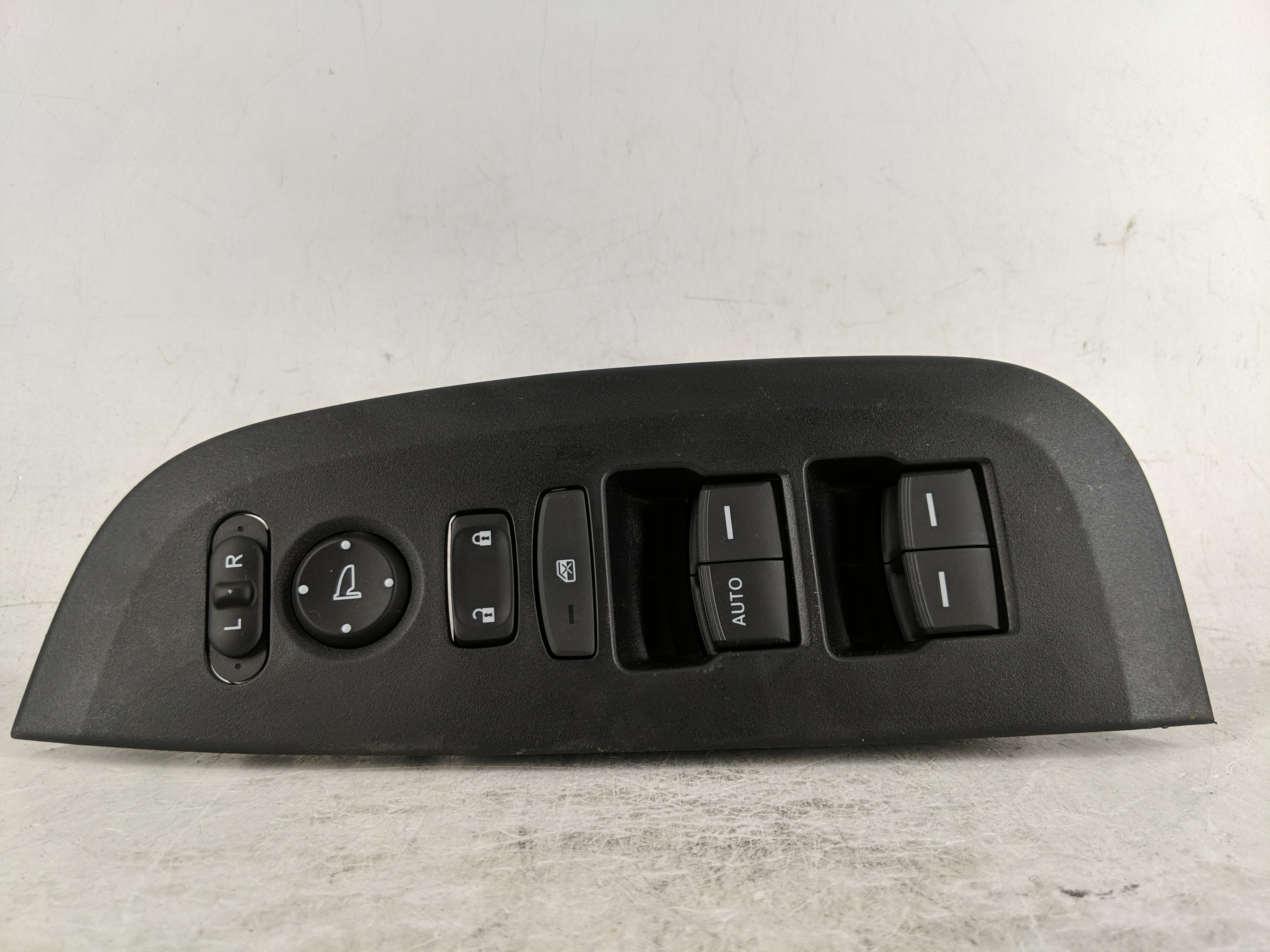 Picture of 2024 Honda Hr-v Driver Left Door Master Power Window Switch 1190343