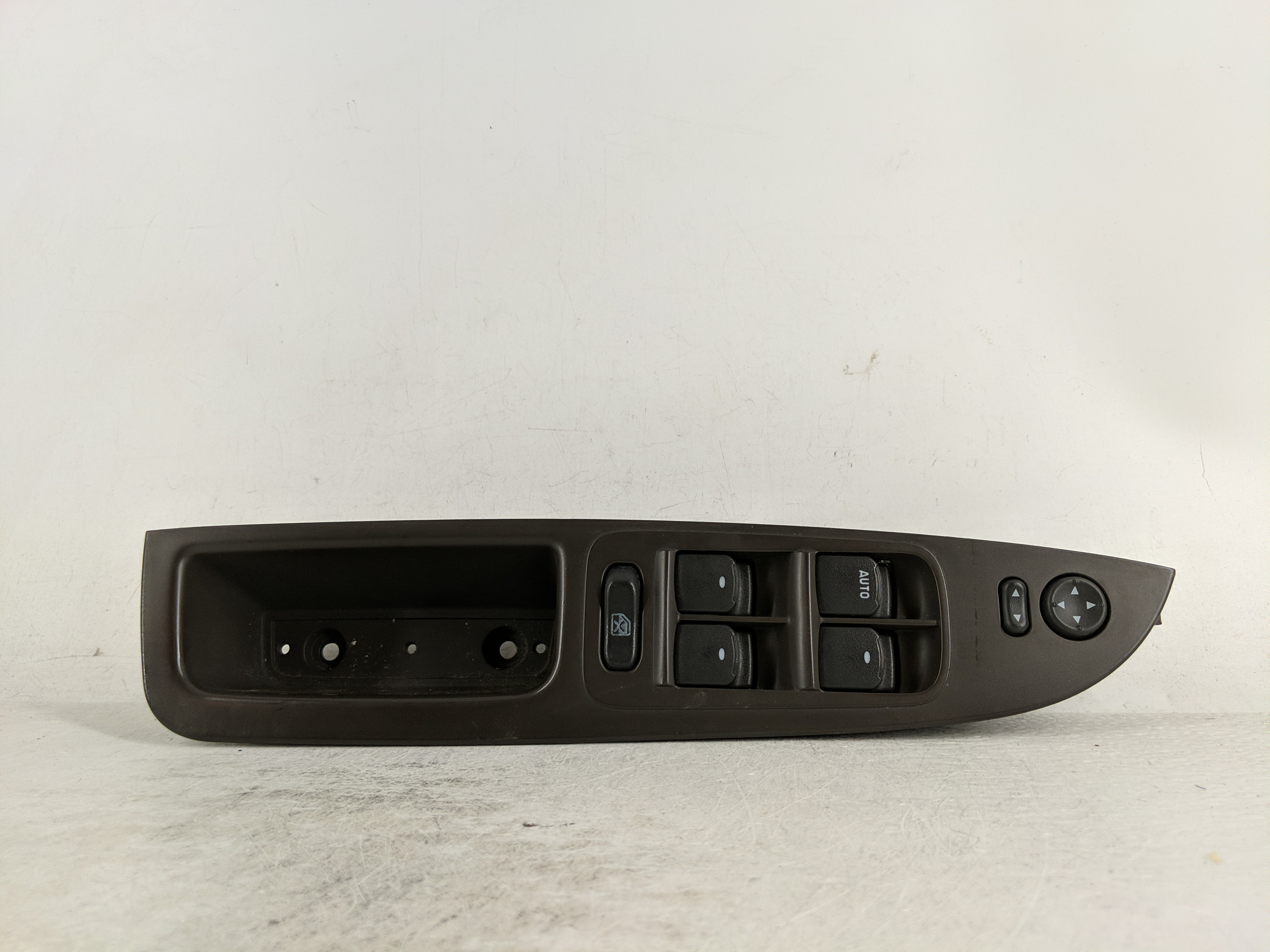 Picture of 2010-2011 Chevrolet Malibu Driver Left Door Master Power Window Switch 1190386
