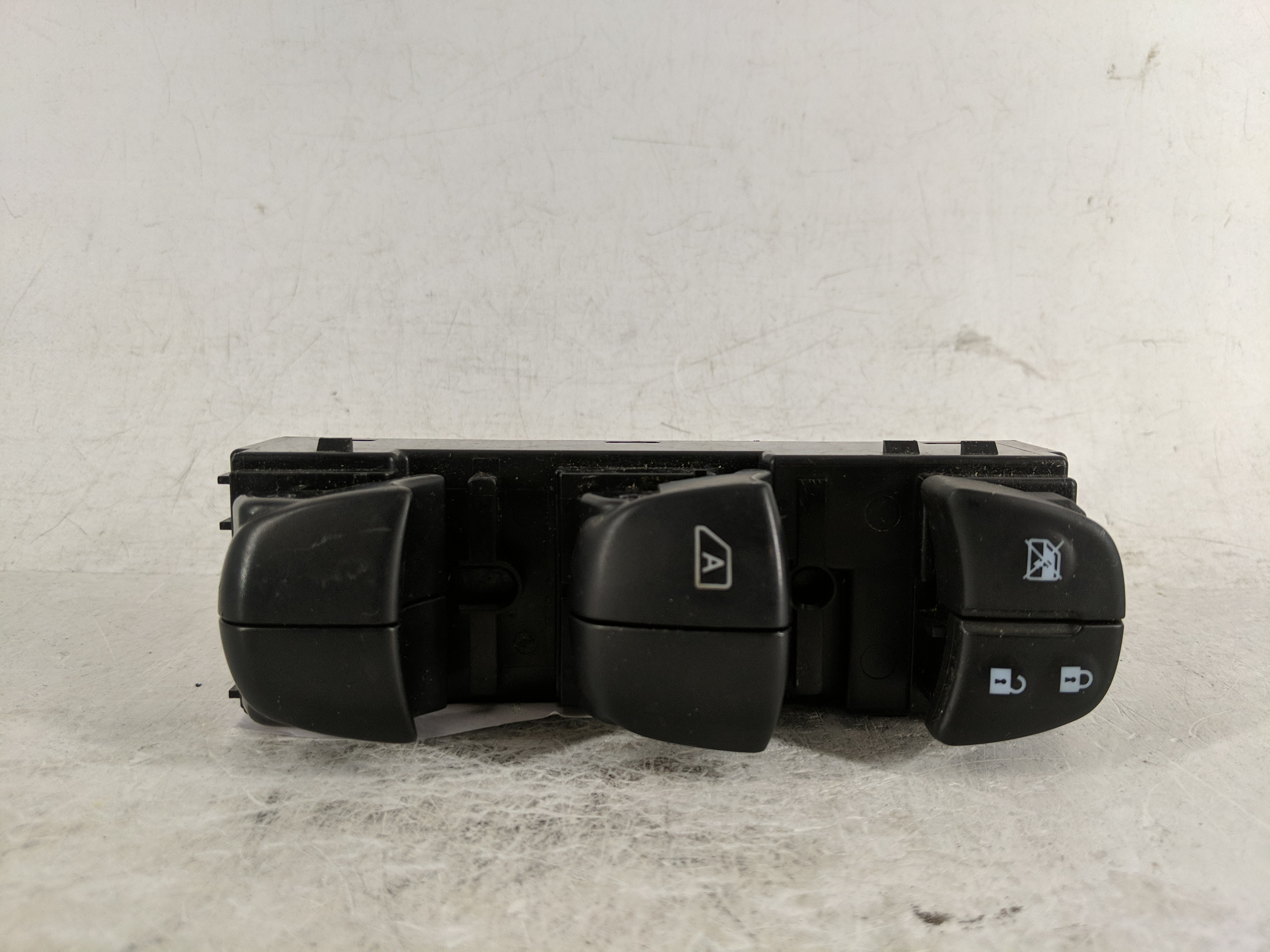 Picture of 2014-2020 Nissan Rogue Driver Left Door Master Power Window Switch 1190389