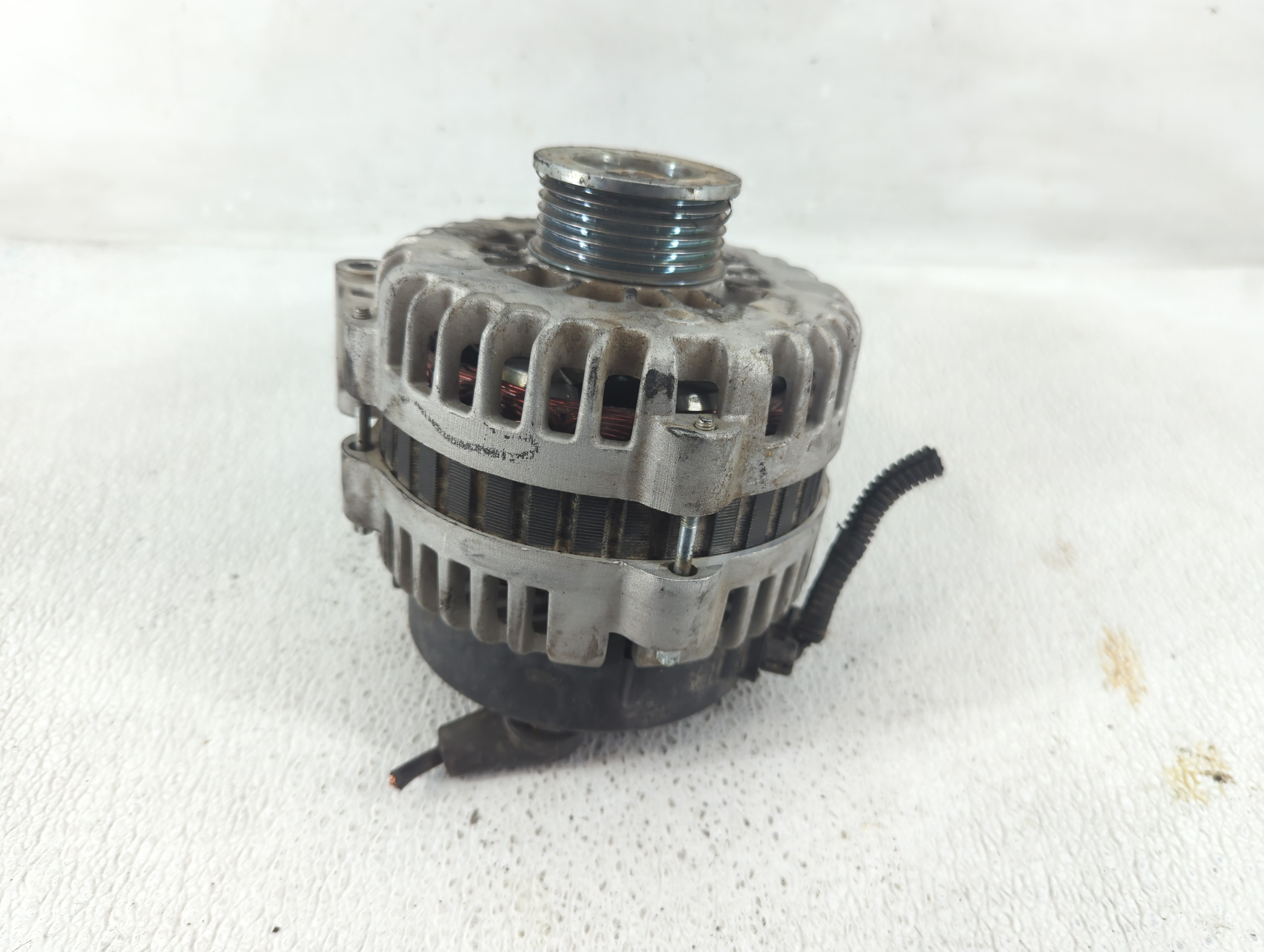 2004 Gmc Envoy Xuv Alternator Generator Charging Assembly Engine Oem 1190405 - Oemusedautoparts1.com