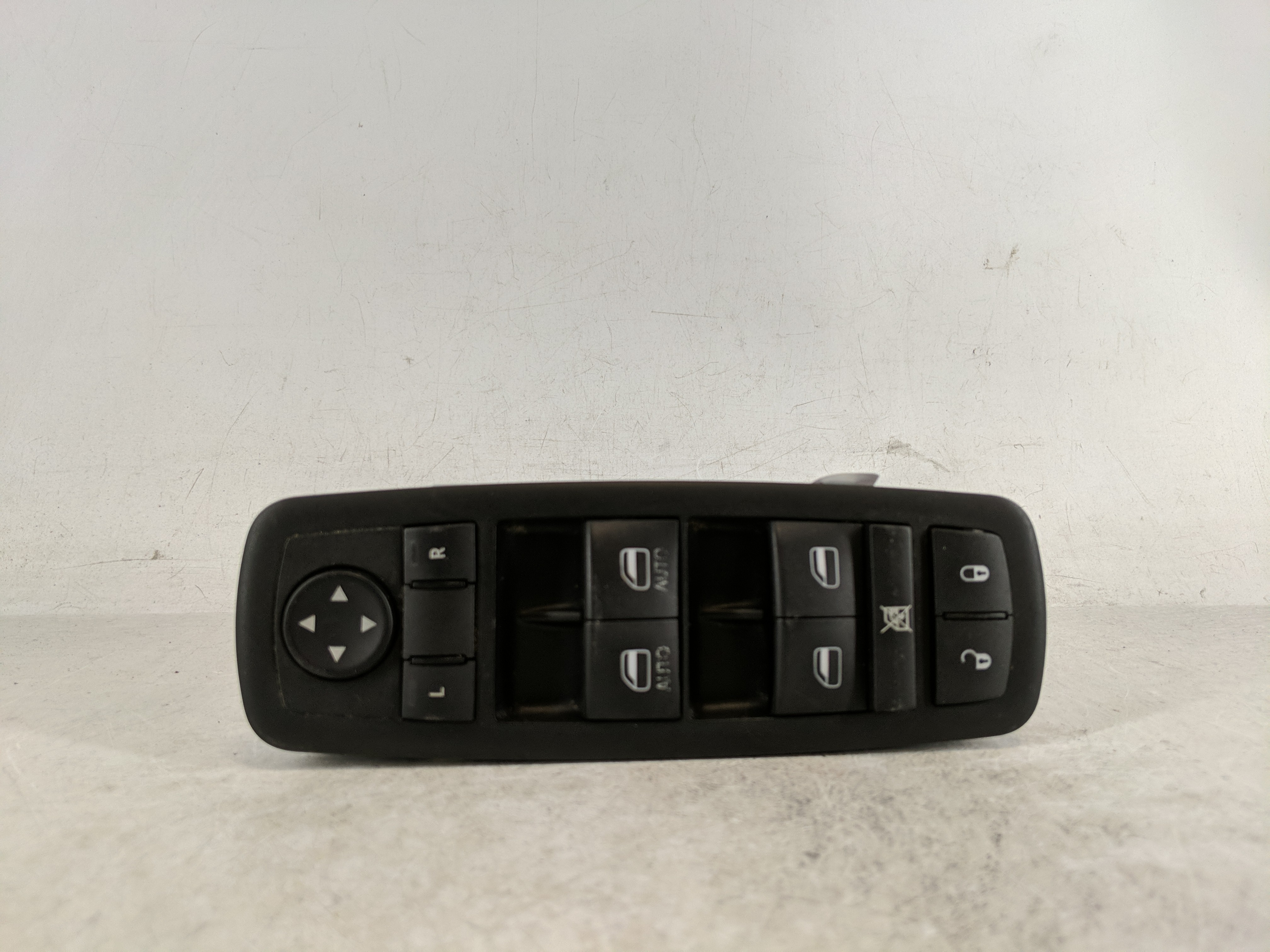 Picture of 2014 Jeep Cherokee Driver Left Door Master Power Window Switch 1190419