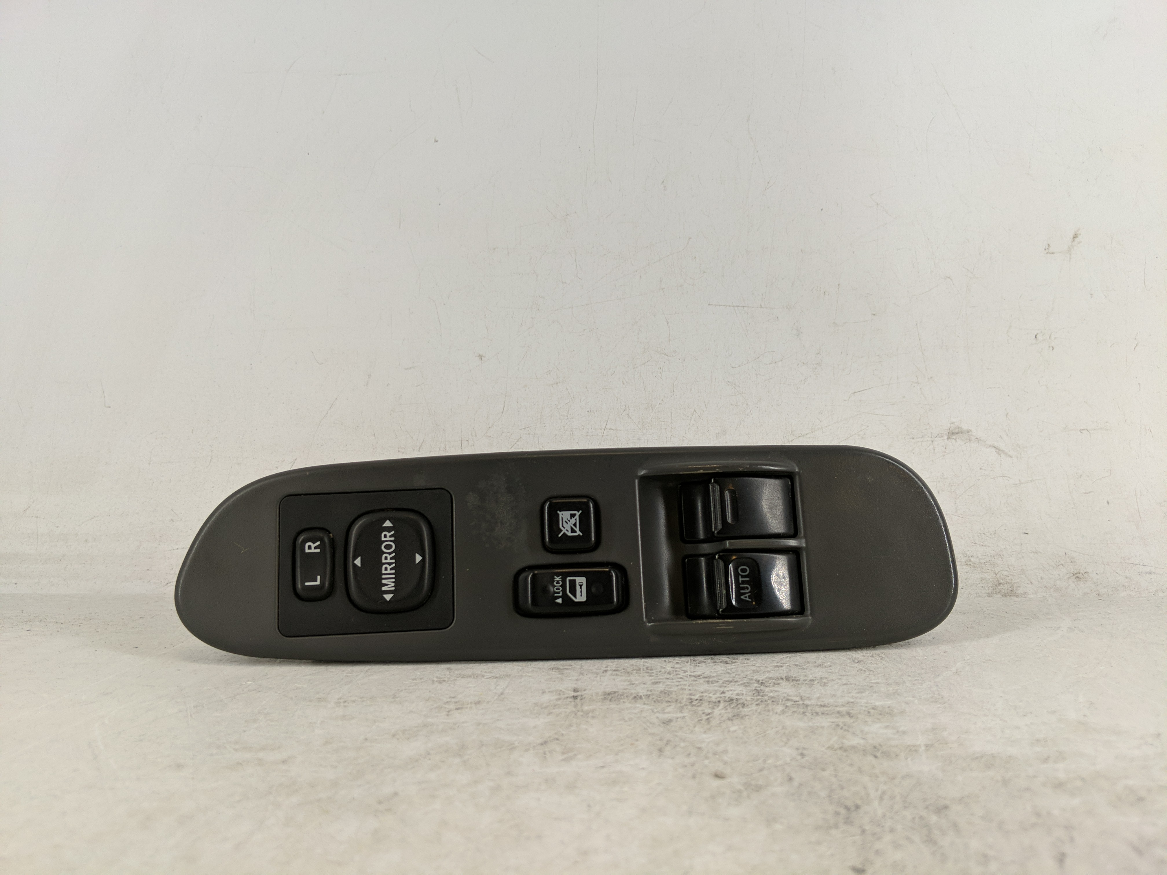 Picture of 2005 Toyota Tundra Driver Left Door Master Power Window Switch 1190438