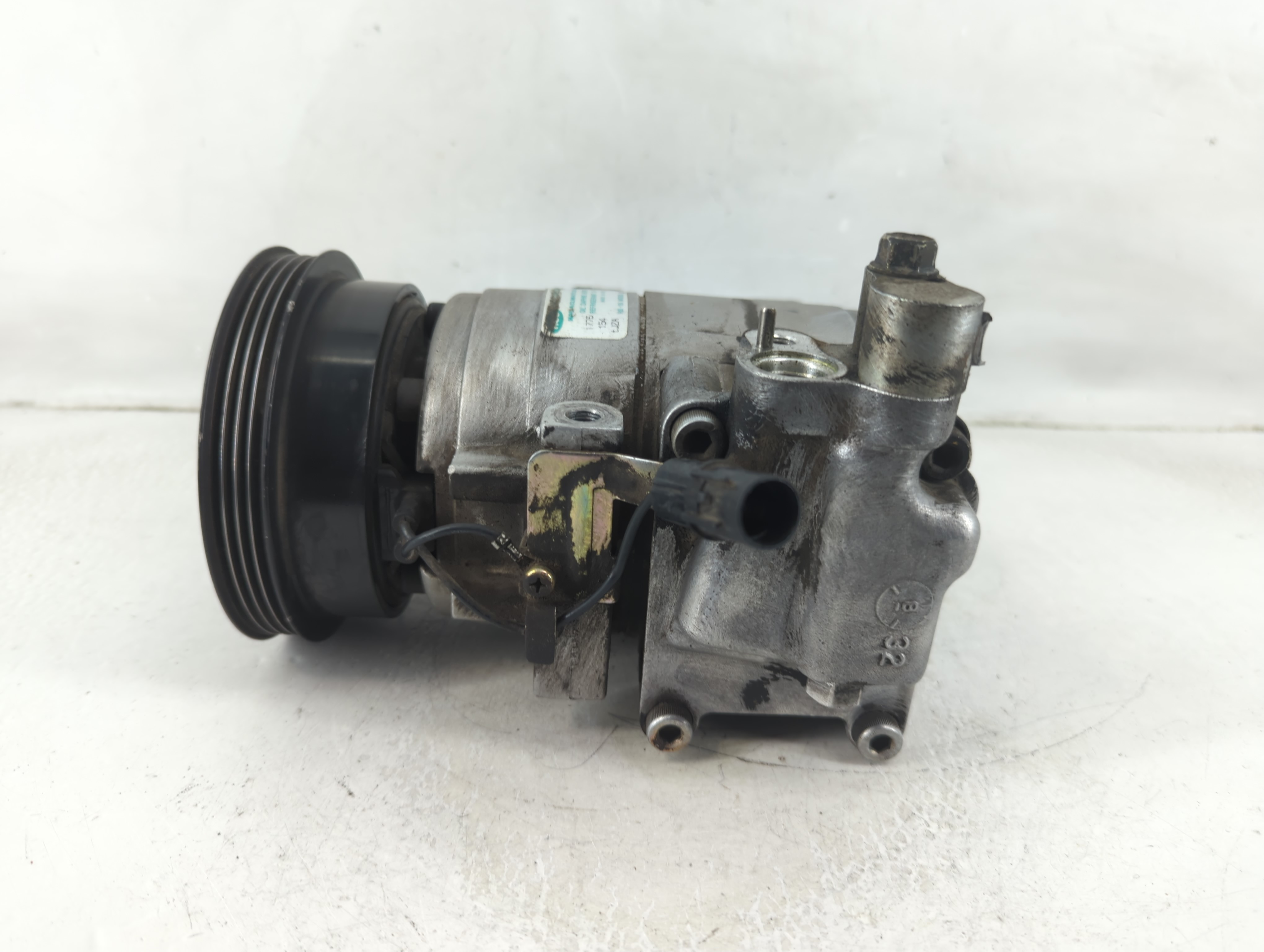 1998-1999 Hyundai Accent Air Conditioning A/c Ac Compressor Oem 1190501 - Oemusedautoparts1.com