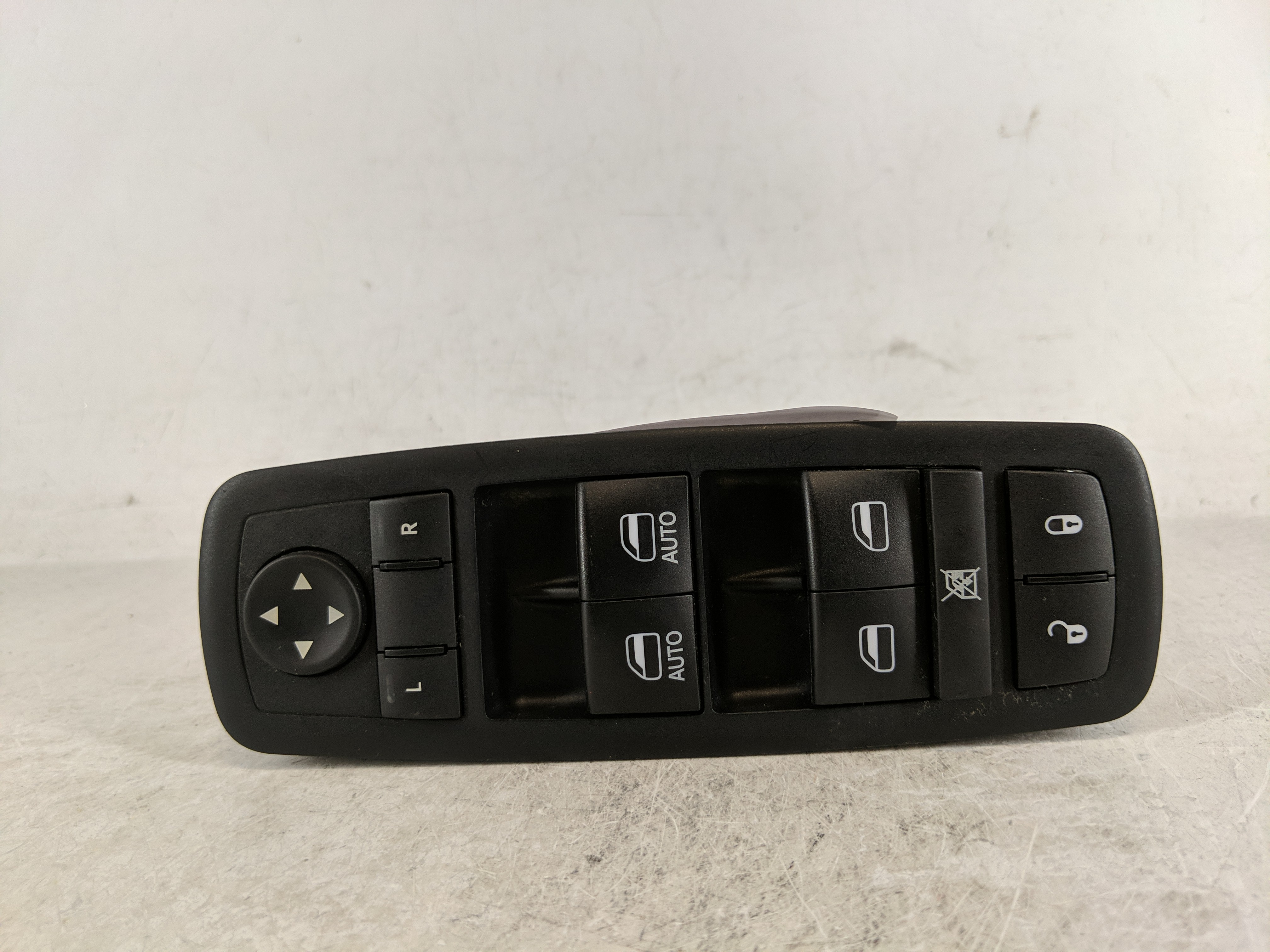 Picture of Dodge Ram 1500 Driver Left Door Master Power Window Switch 56046823ae 1190527