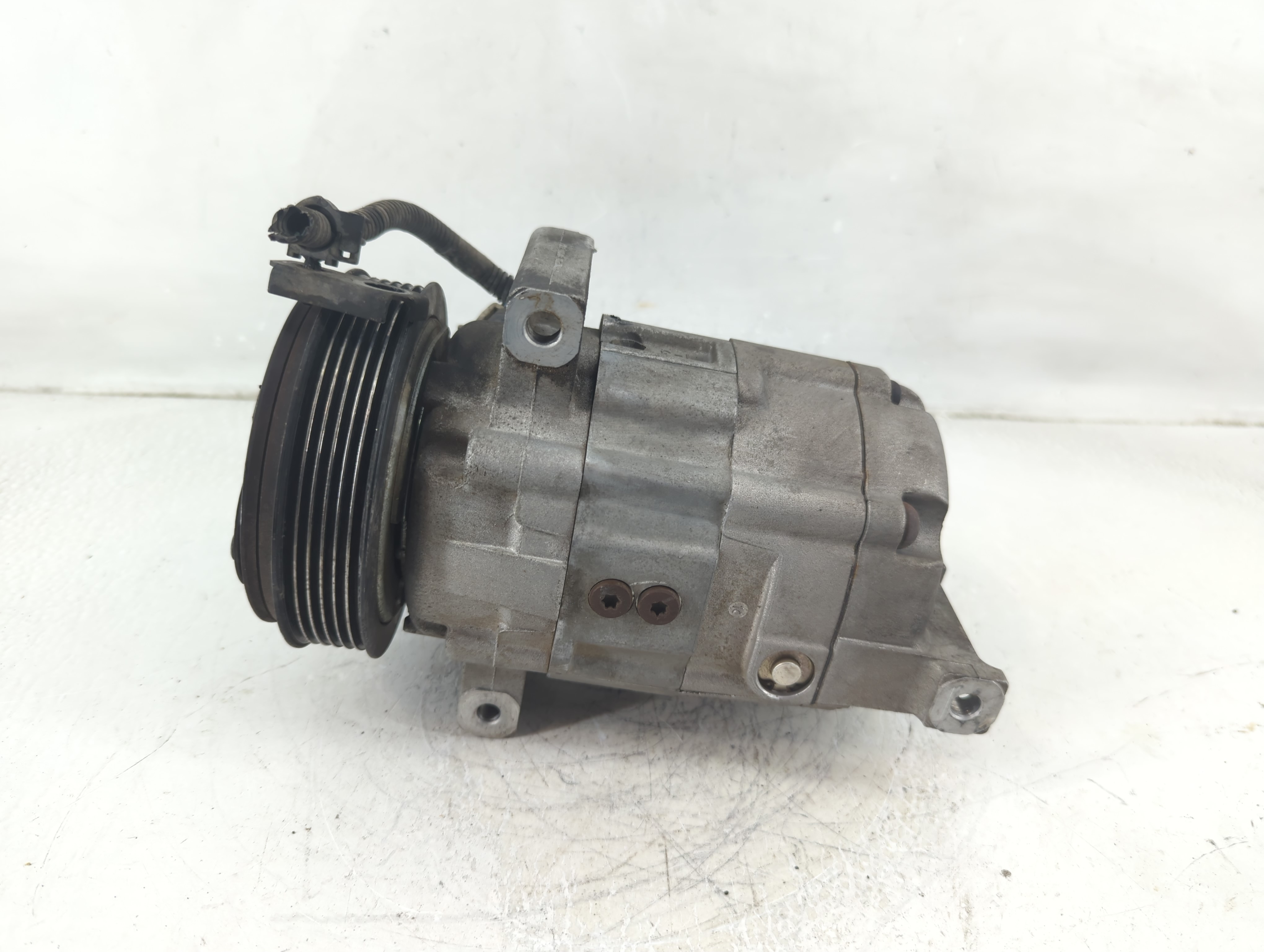 2002-2005 Saturn L300 Air Conditioning A/c Ac Compressor Oem 1190566 - Oemusedautoparts1.com