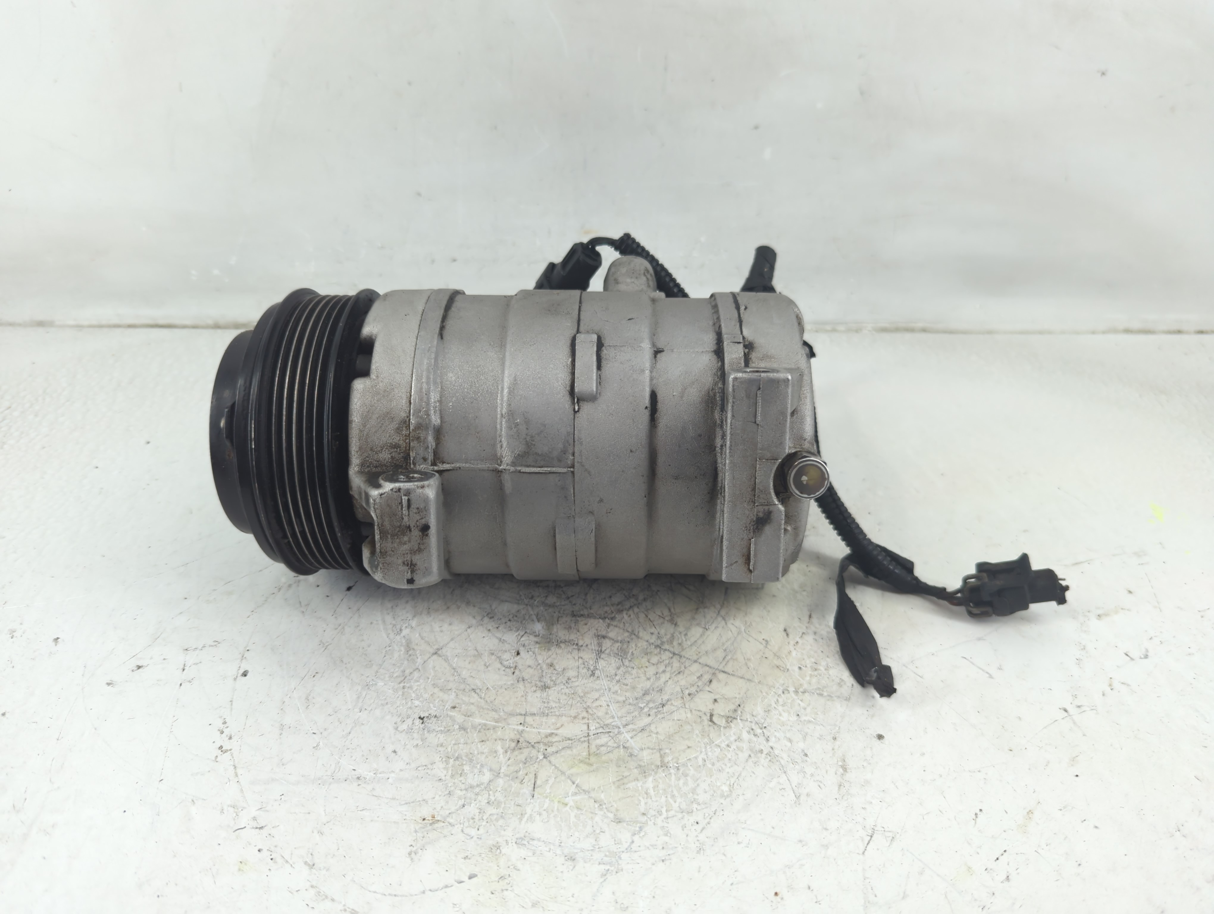 2007-2012 Gmc Acadia Air Conditioning A/c Ac Compressor Oem 1190616 - Oemusedautoparts1.com